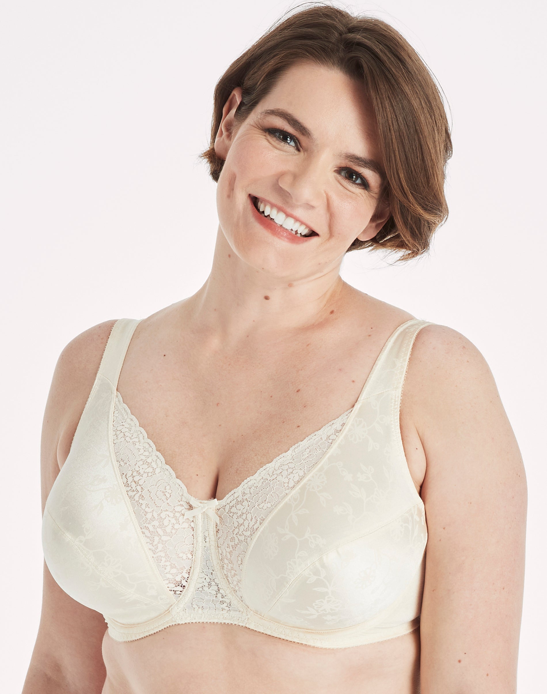 Playtex Secrets Full-Figure, Full-Coverage Underwire Bra with Beautiful Lift Natural Beige 42D Women’s