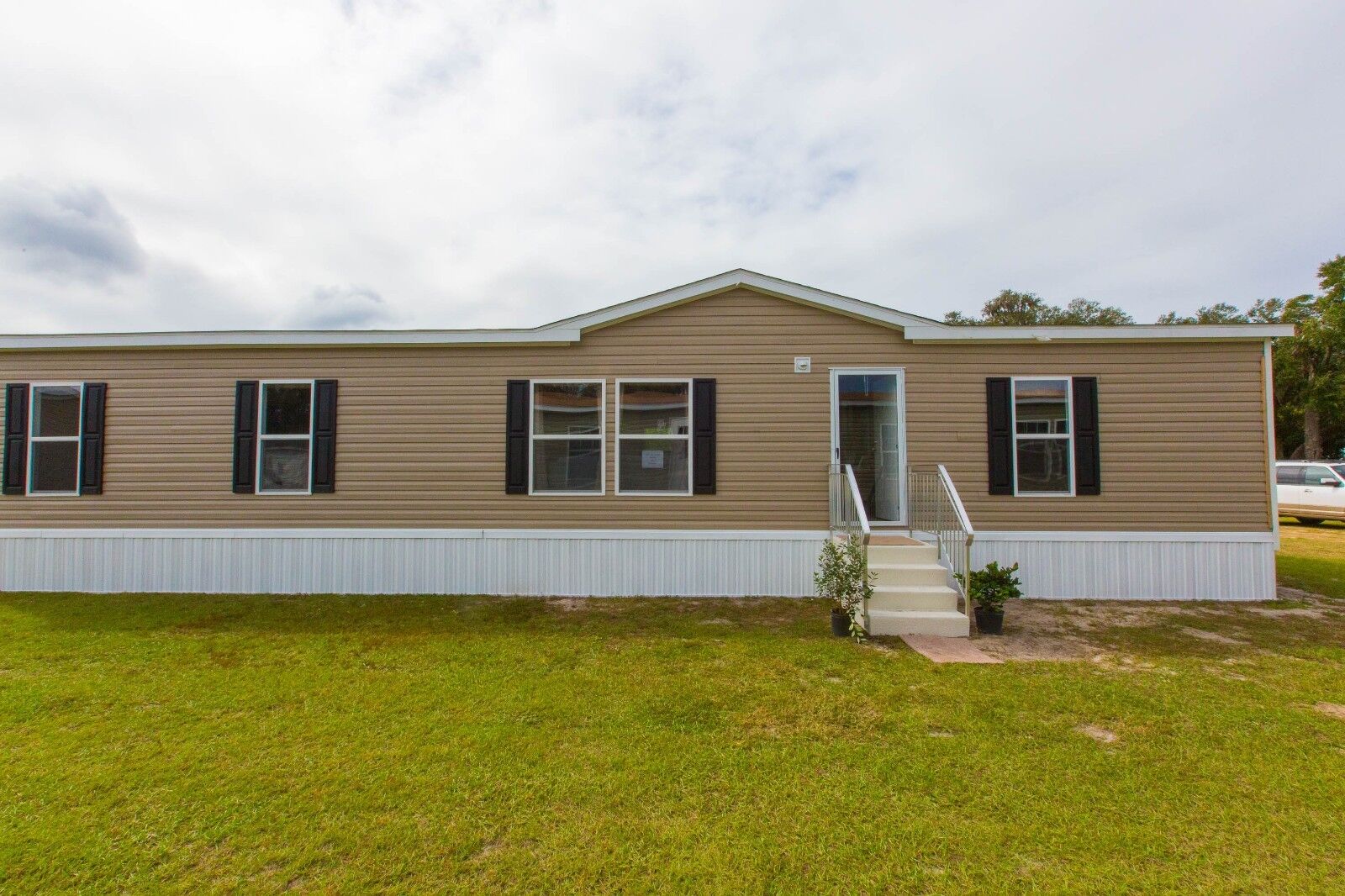 2023 LIVE OAK SPRINTER Mobile Home 3BR/ 2BA 1456 sq ft. DW – FLORIDA