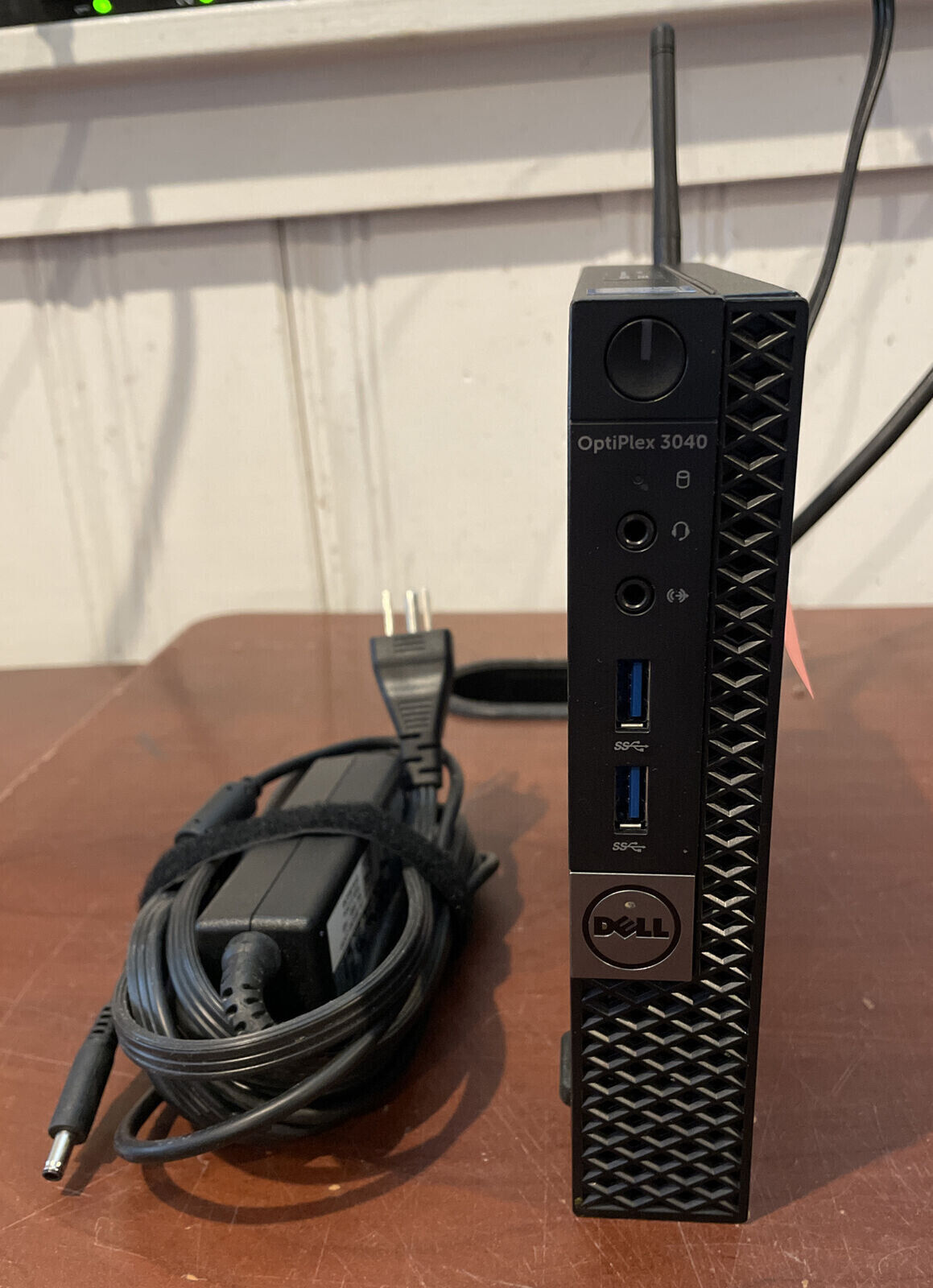 Dell Optiplex 3040  Intel Core i5-6500T 8GB MEM  500GB HD WiFi WIN10 AC USE!!!!!