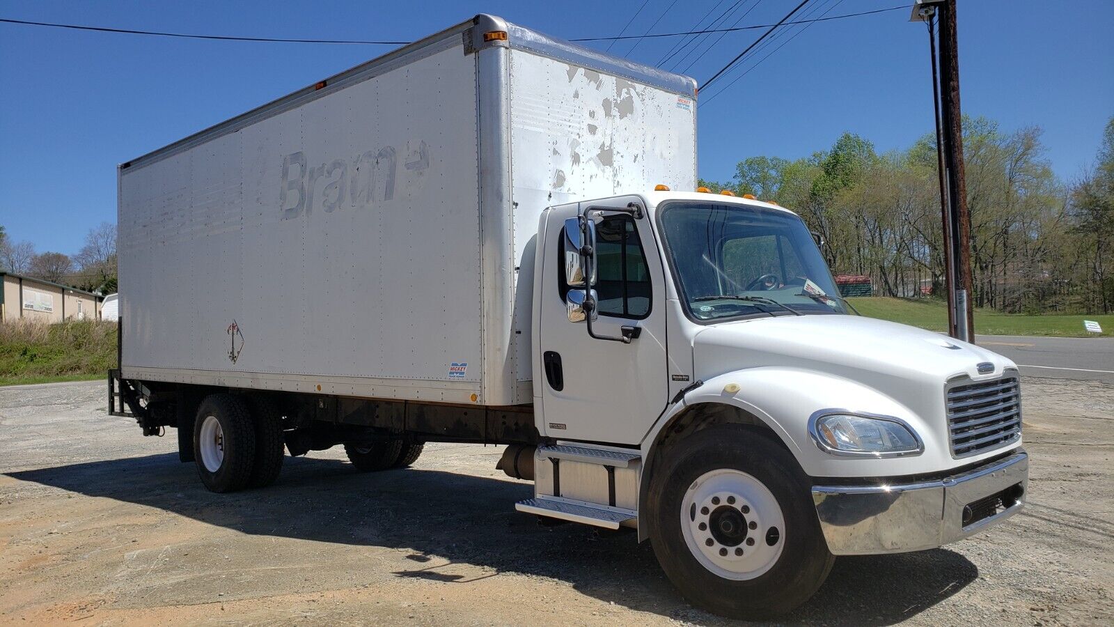 2006 Freightliner m2 106