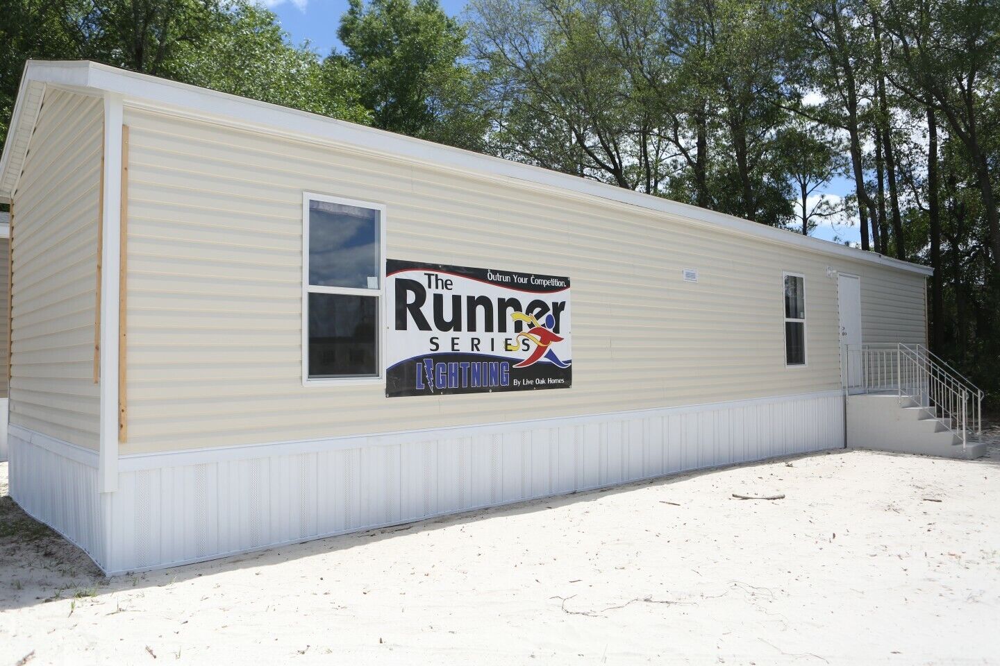 Live Oak-Lightning L-4562A 2BR/2BA 14×56 (728 ‘Sq) Available NOW-ALL FLORIDA