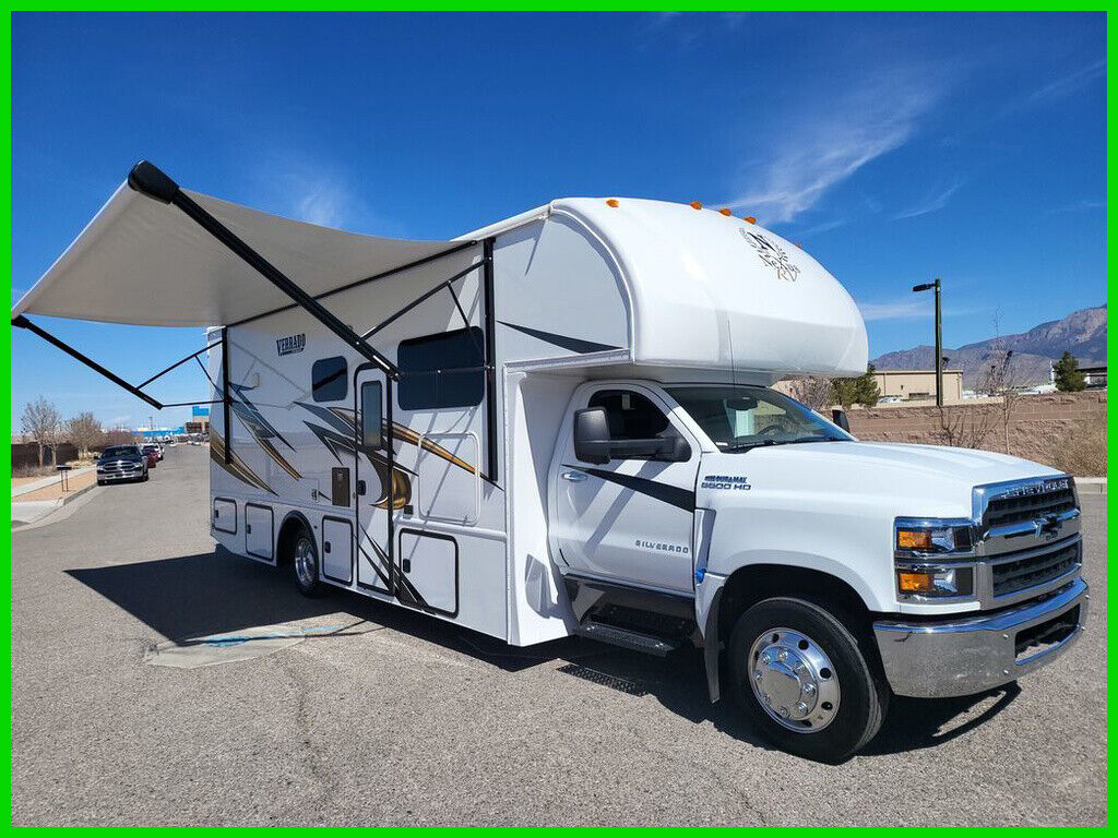 2024 NeXus RV VERRADO 32S New DURAMAX DIESEL hard to find in a deisel