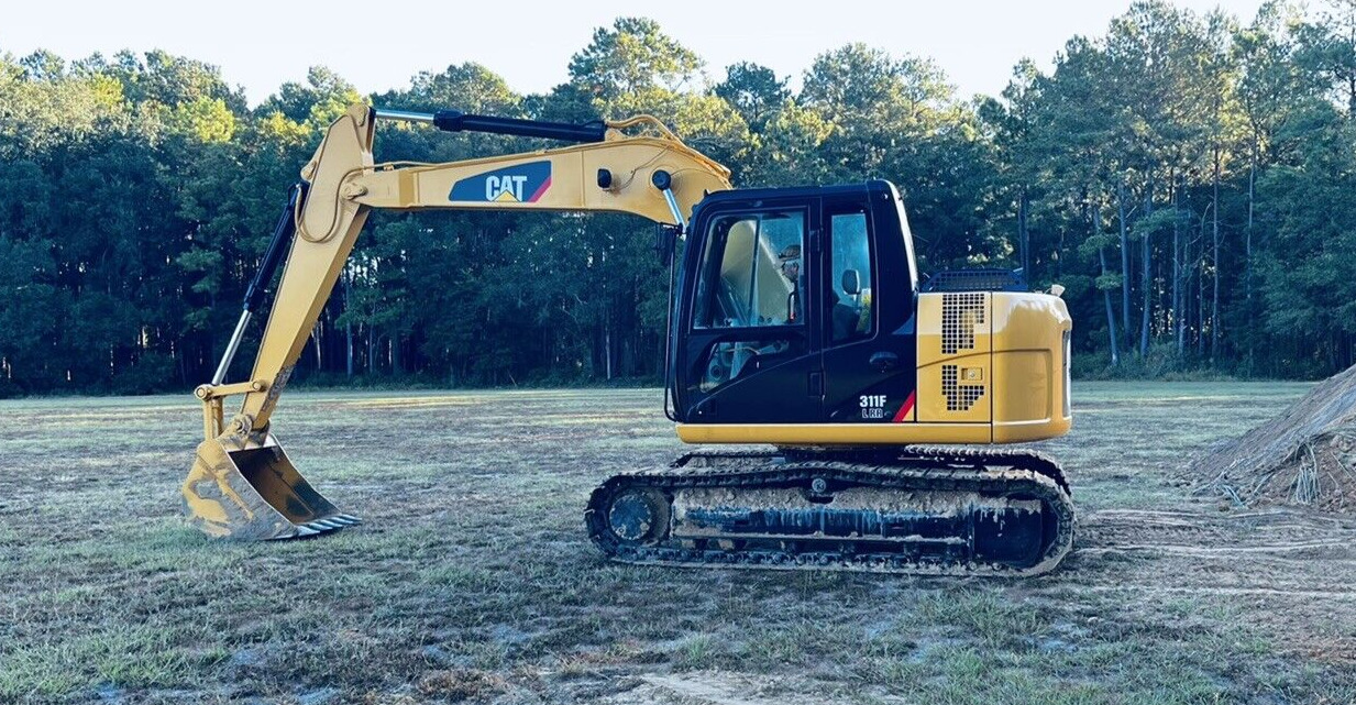 2015 CAT 311F LRR EXCAVATOR CAB HEAT & A/C,  REAR VIEW CAMERA 1563 HOURS 311FLRR