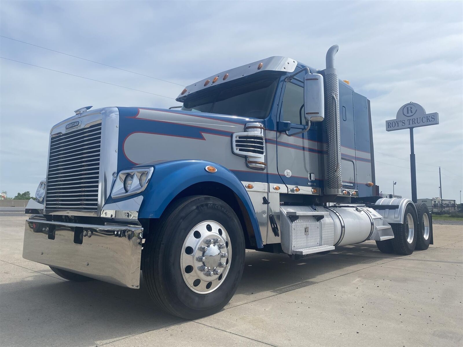 2015 Freightliner Coronado    Manual