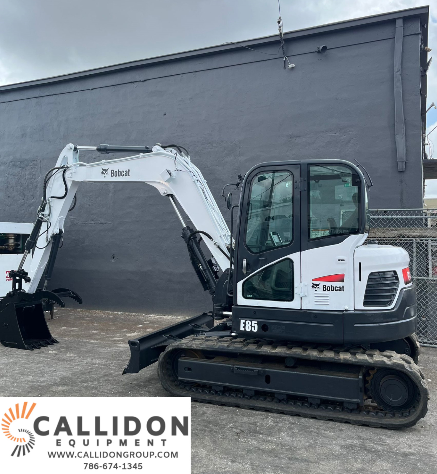 2015 Bobcat E85 Tracked Excavator Enclosed Cab A/C Heat Aux Hyd Hours: 3,300