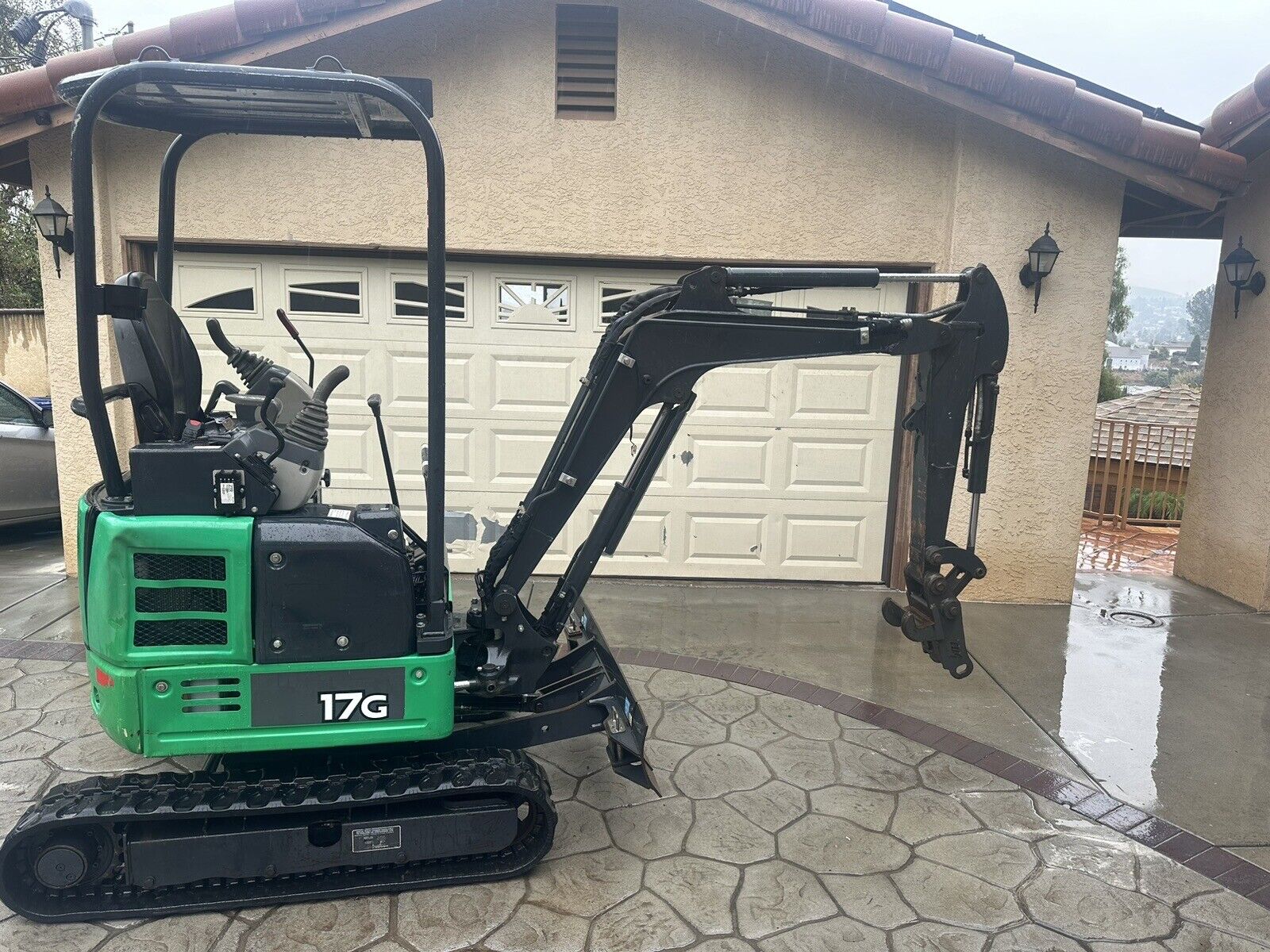 2019 JOHN DEERE 17G MINI EXCAVATOR 339 Hours 2019 JOHN DEERE 17G MINI EXCAVATOR 339 Hours
