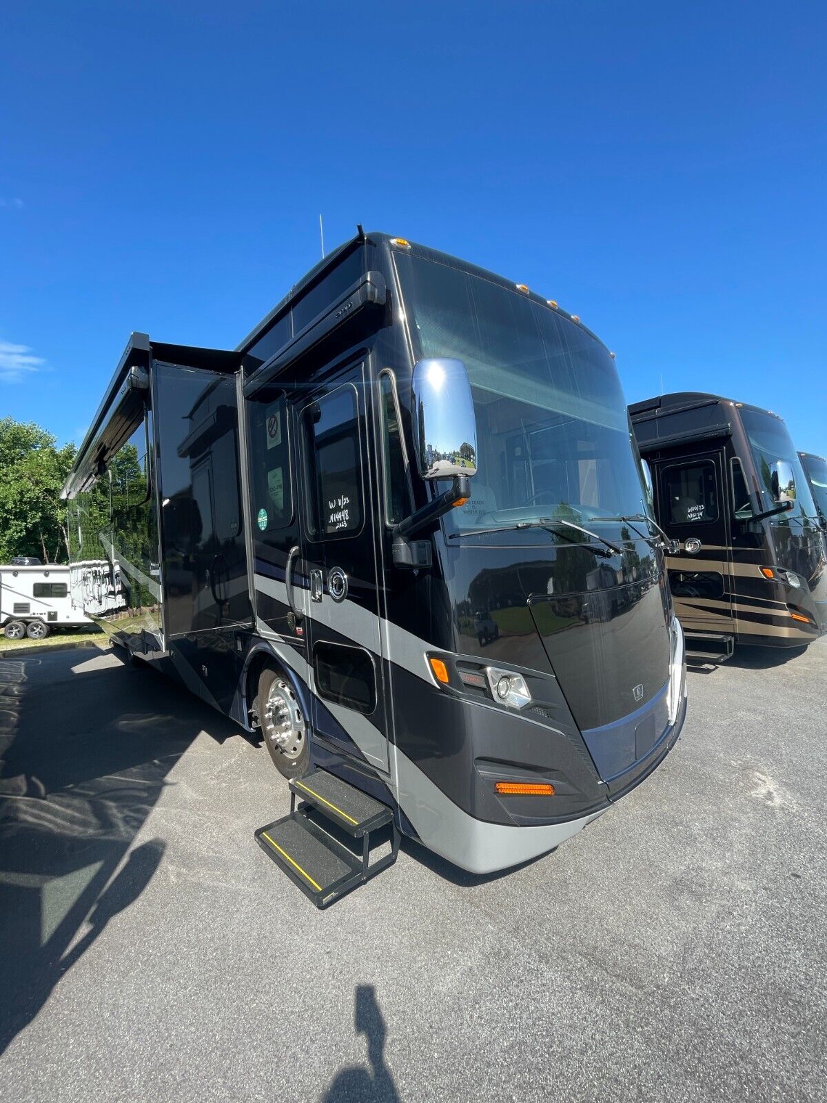 NEW 2023 Tiffin Allegro Red 37BA