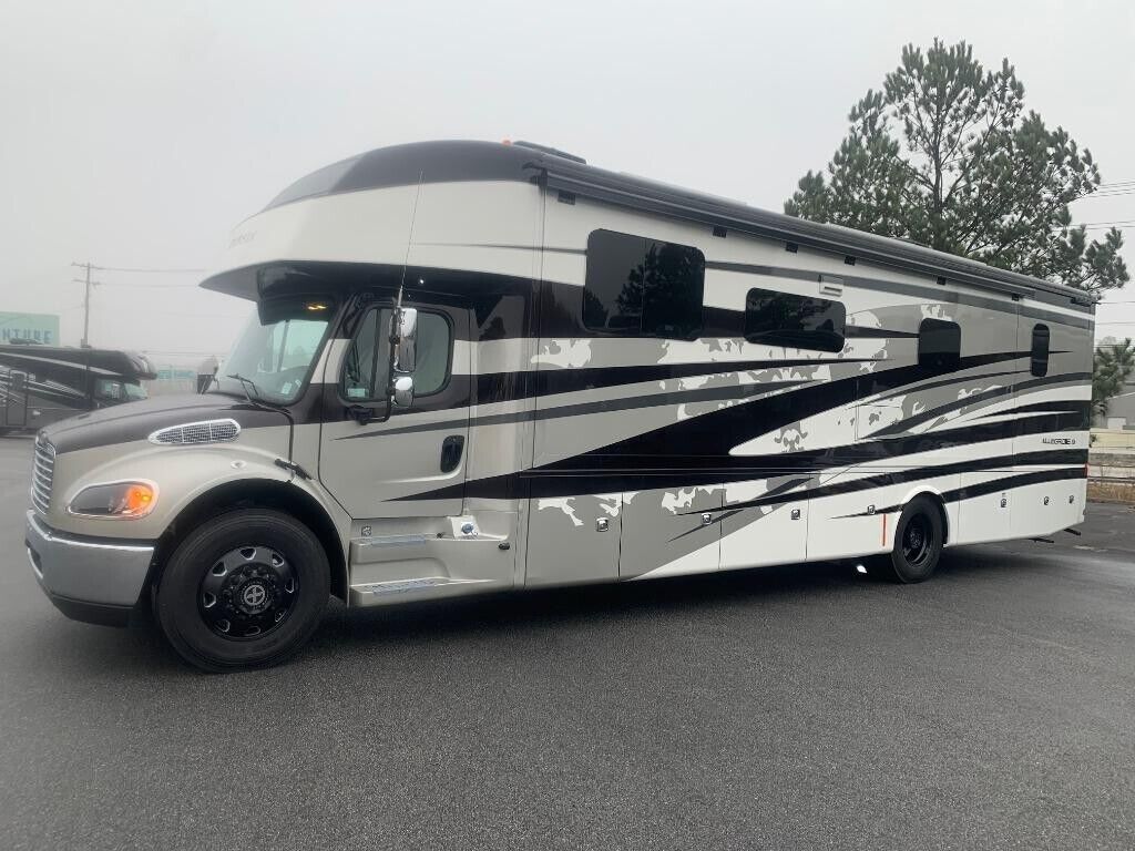 NEW 2023 Tiffin Allegro Bay 38BB