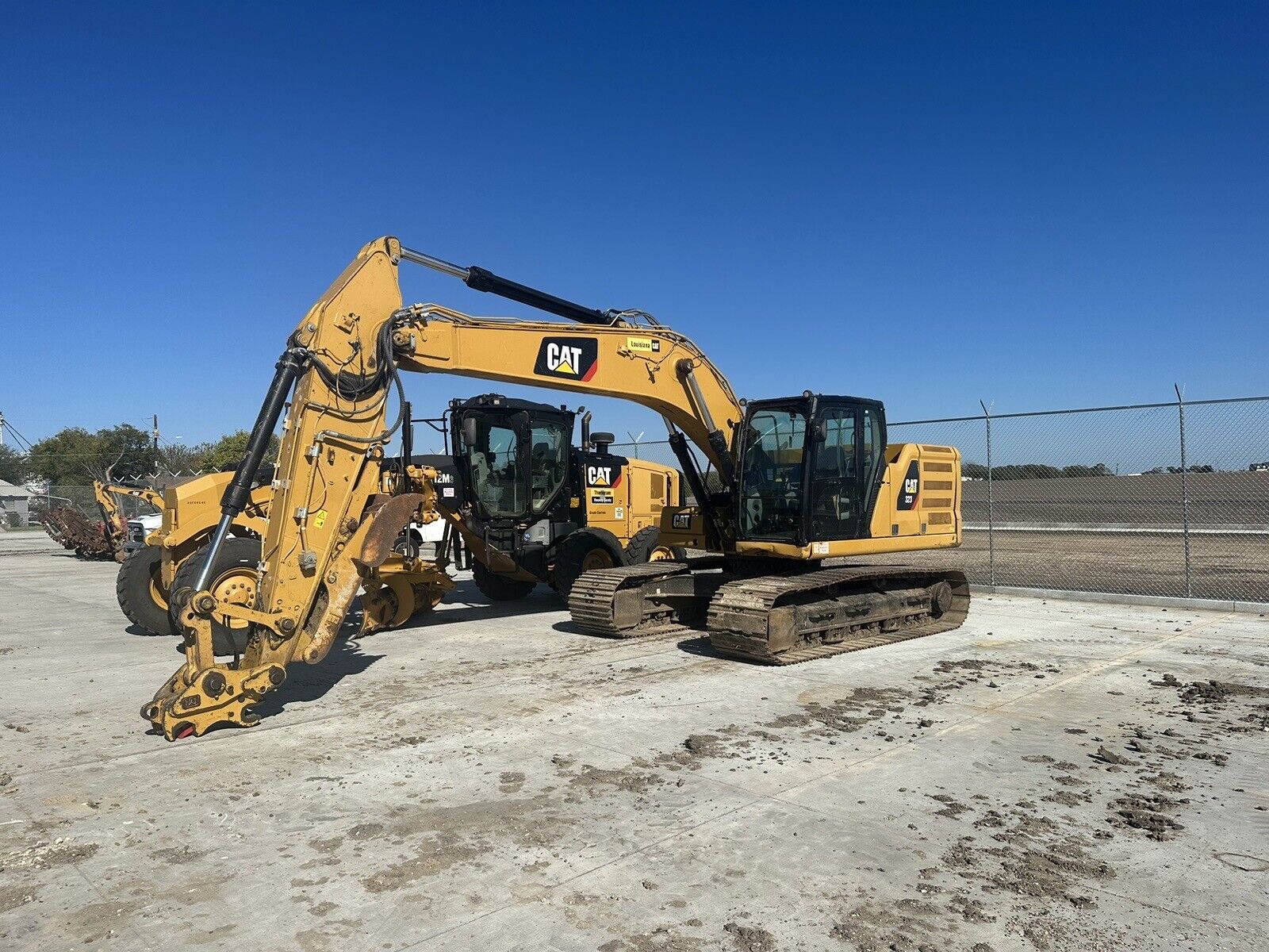 Caterpillar 323 Excavator