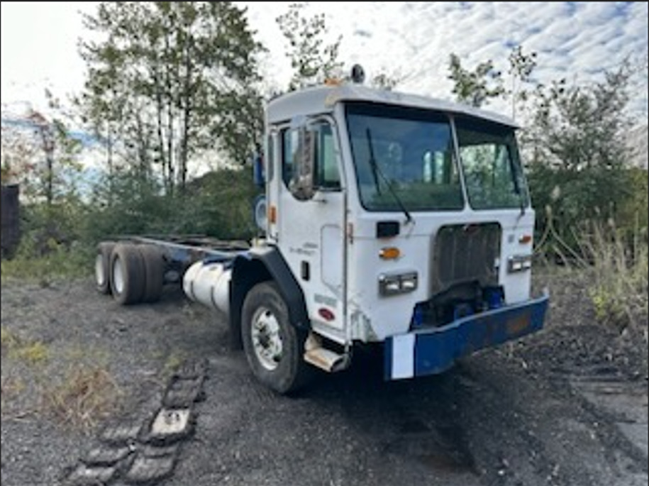 2014 Peterbilt Cab & Chassis