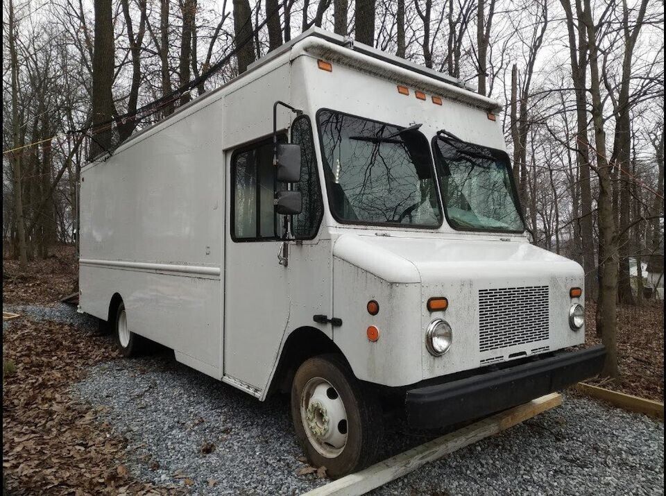 Used motor home for sale, Tiny House, Custom RV Workhorse W42 Truck 28x8x10