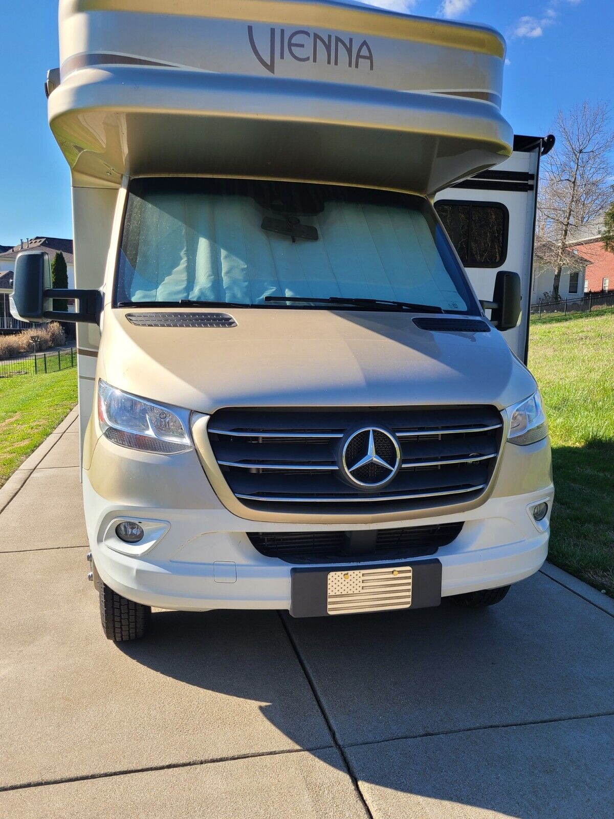2021 Renegade Vienna 25vrmc Class C