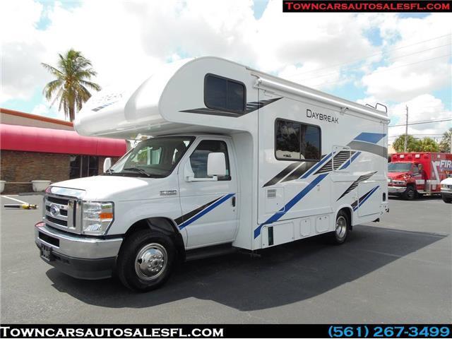 2021 Ford E350 THOR Freedom Elite DAYBREAK Camper RV Motor home-5,985 Miles!