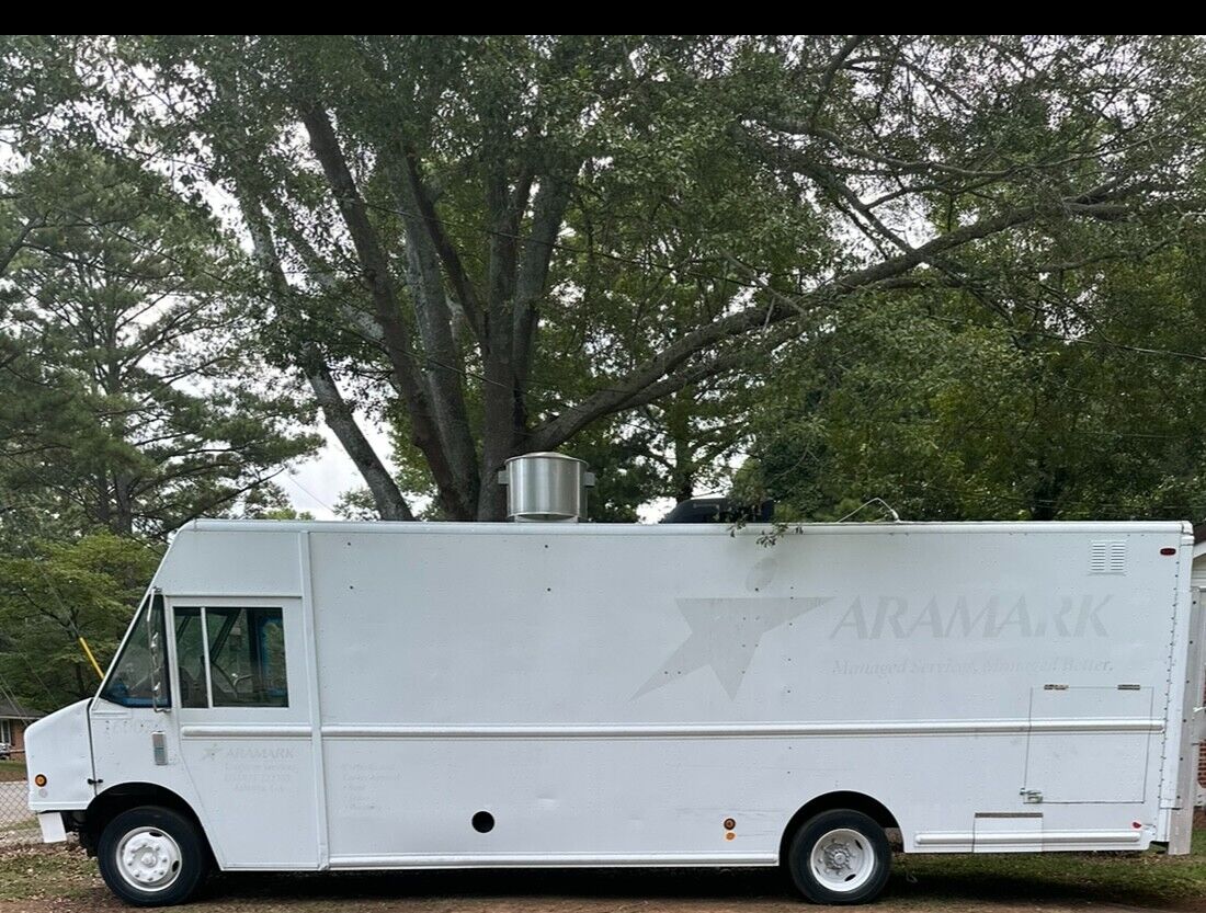 2006 Freightliner MT 55 Chassis