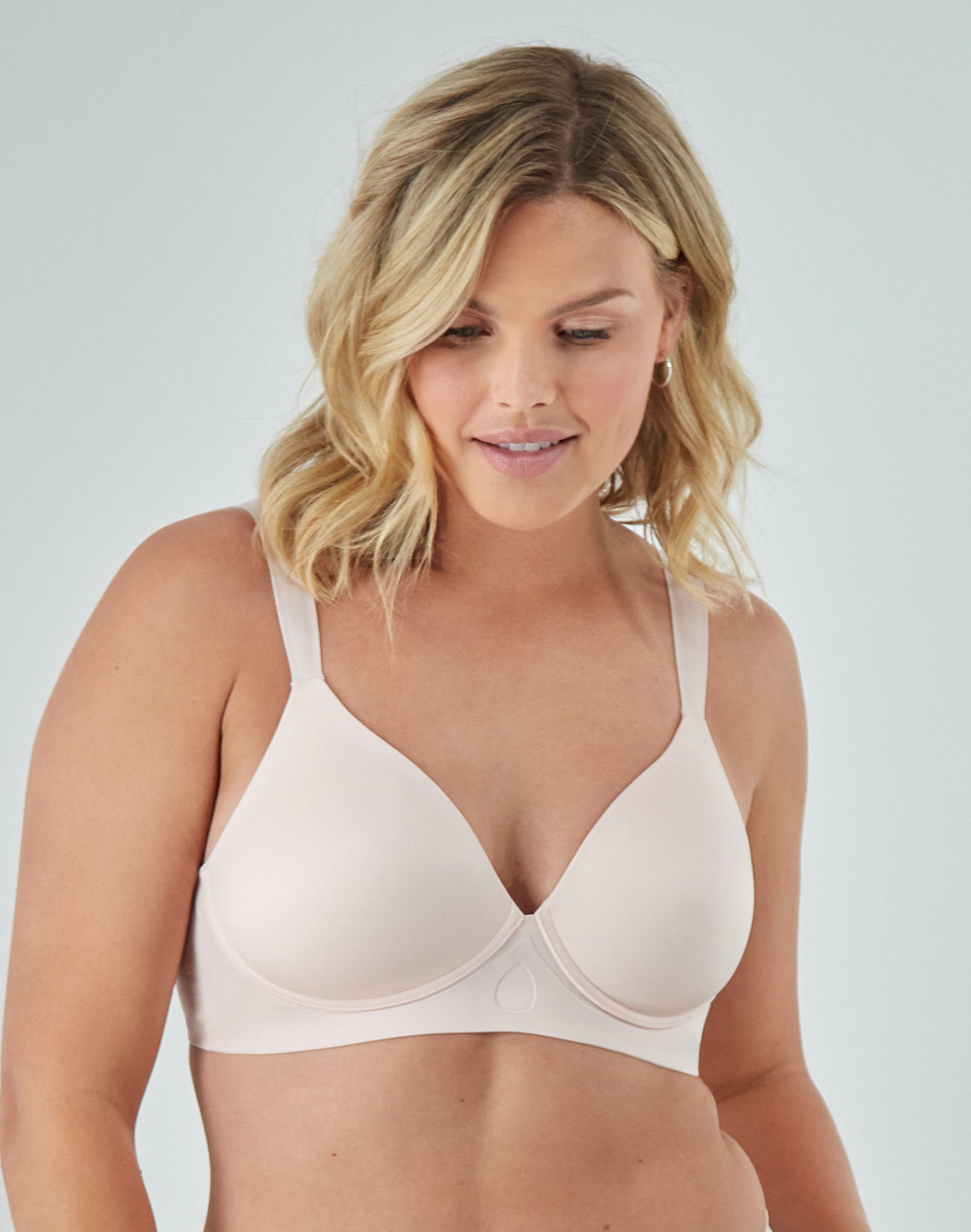 Bali Comfort Revolution Ultimate Wireless Support Bra Light Buff L Women’s