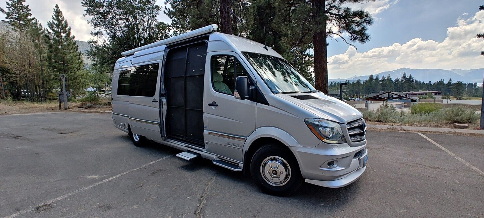 2016 Airstream Interstate 24 Grand Lounge Class B RV