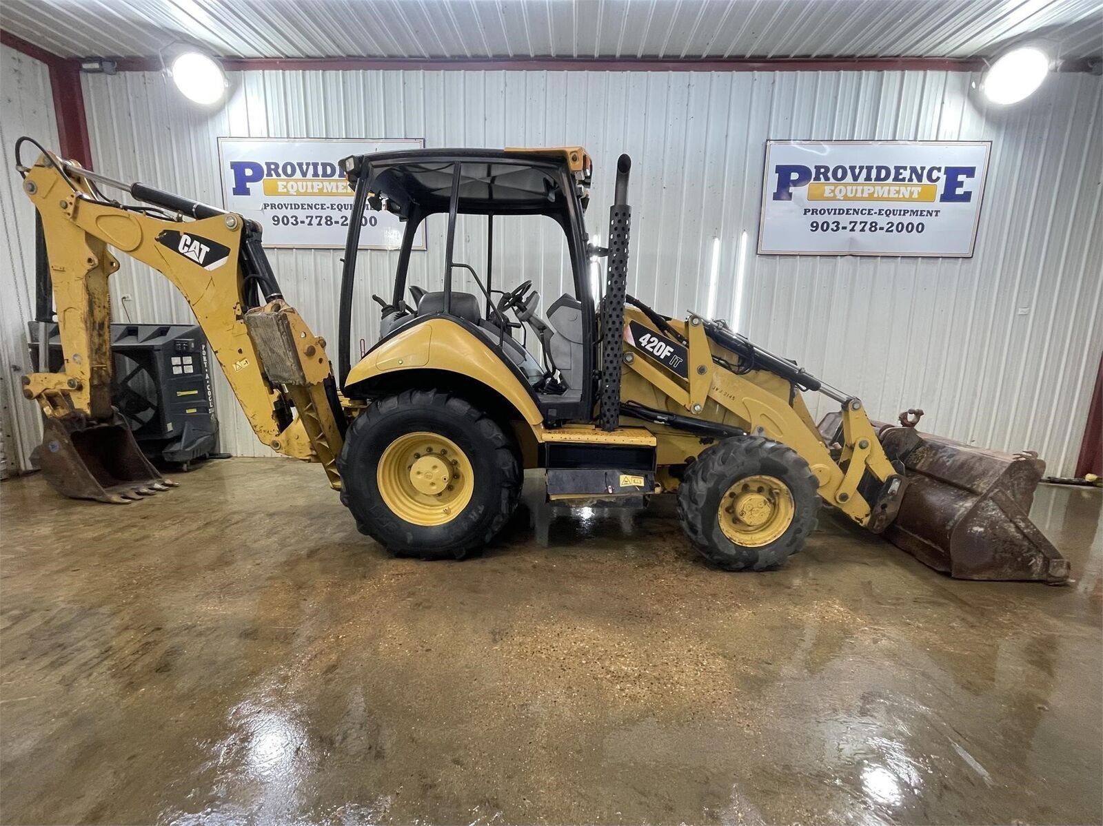 2014 CATERPILLAR 420F IT 4WD CAB BACKHOE LOADER TRACTOR