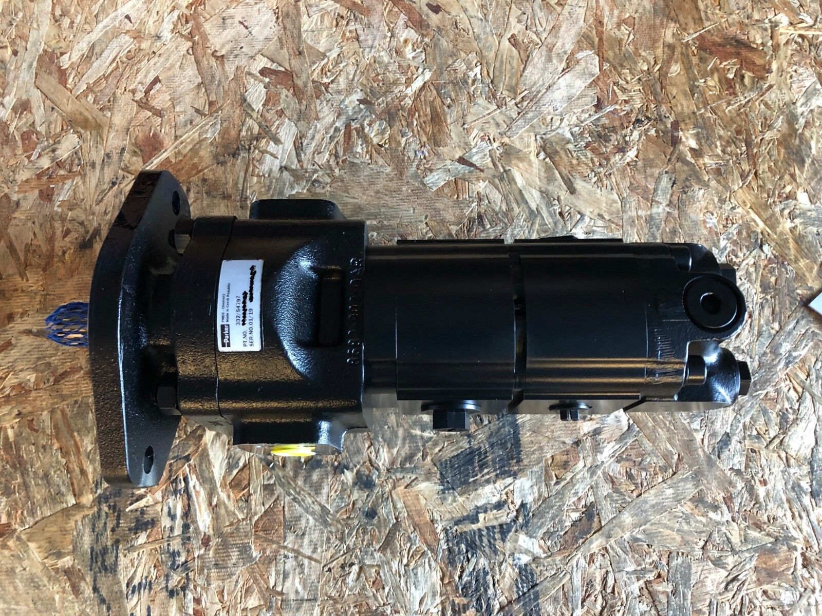 JCB TRIPLE HYDRAULIC PUMP 332/S4797