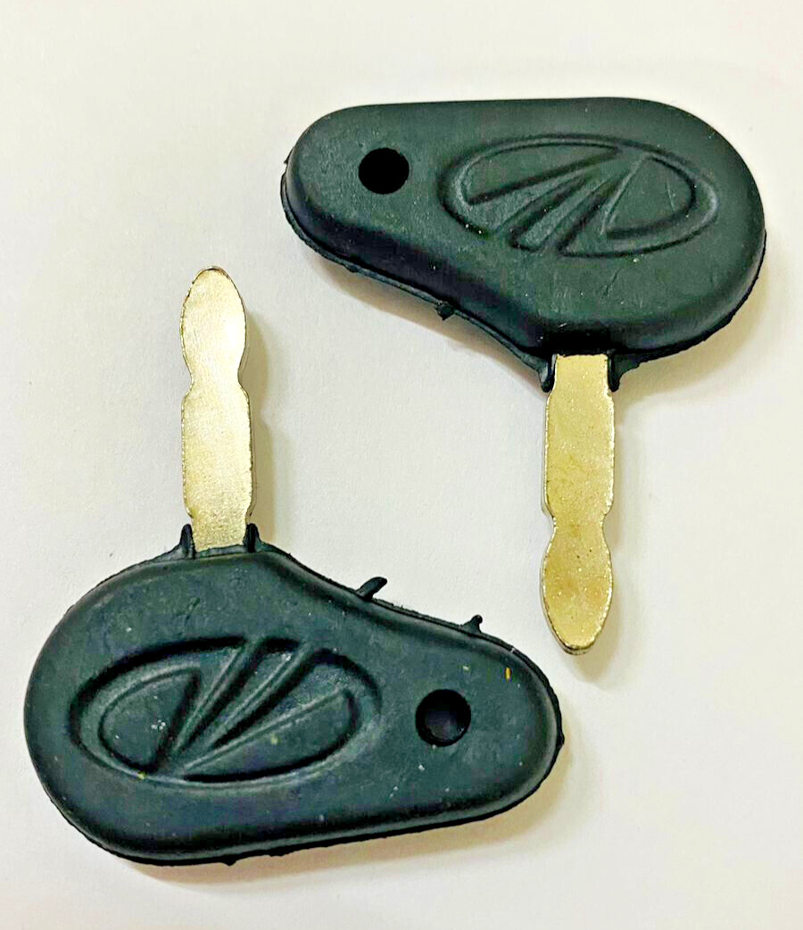 SUITABLE FOR MAHINDRA TRACTOR 005555207R1 IGNITION KEY WITH OEM LOGO