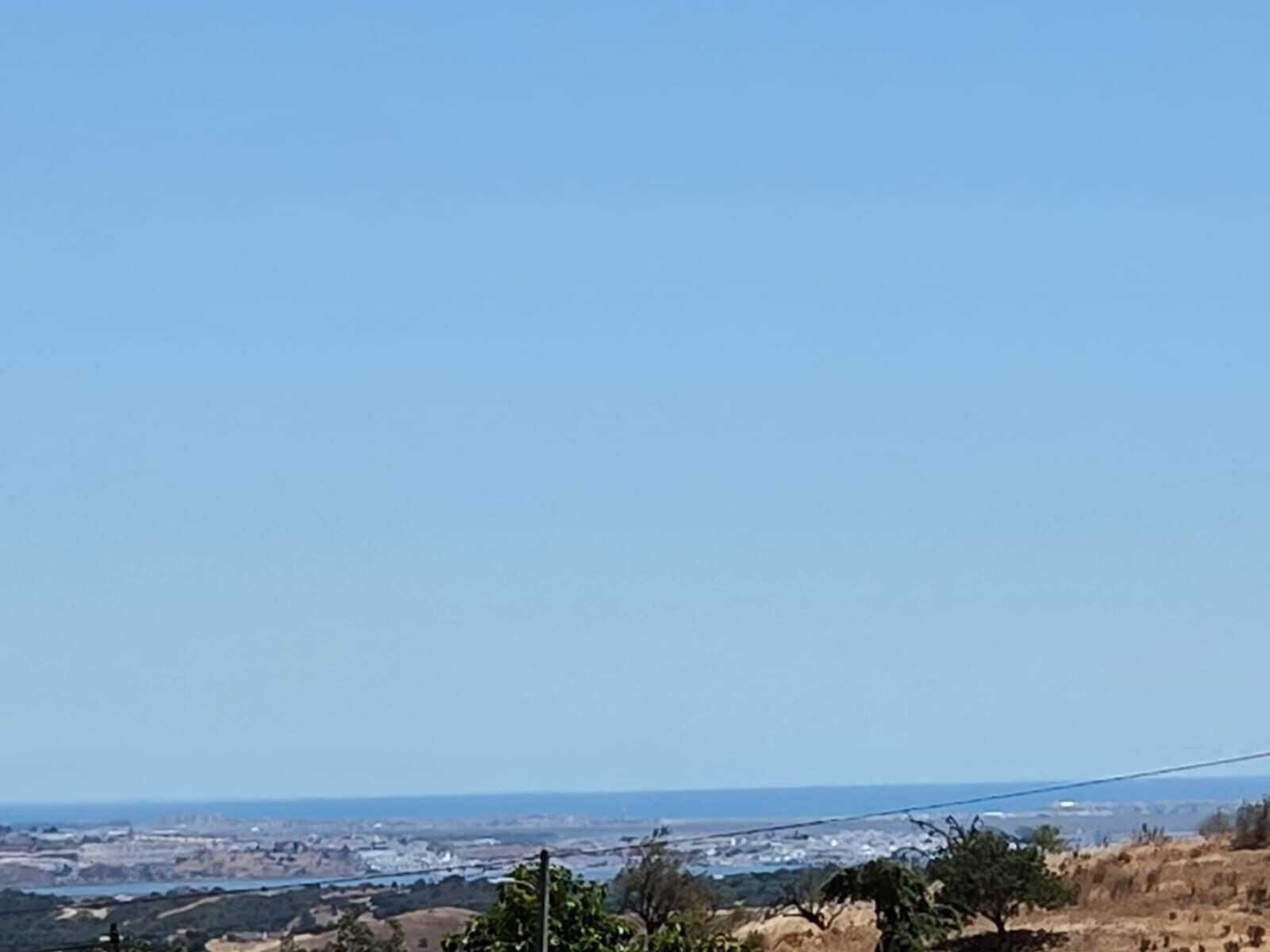 TERRENO URBANO COM 845 M2 – VISTA MAR – EM CASTRO MARIM – ALGARVE