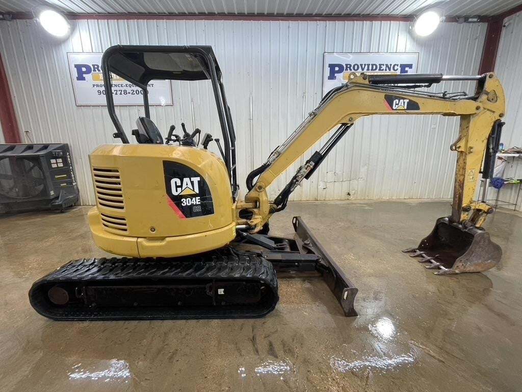 2014 CATERPILLAR 304E CR OROPS STRAIGHT BLADE MINI TRACK EXCAVATOR