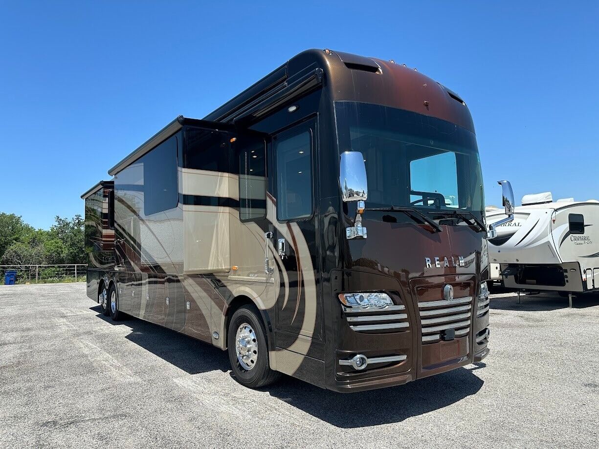 2019 Foretravel Realm FS605