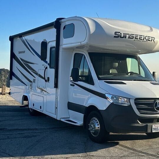 2021 Mercedes-Benz Forest River Sunseeker 2400B