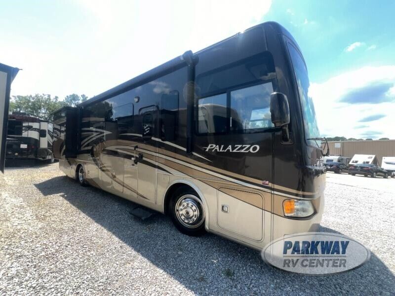 2015 Thor Motor Coach Palazzo for sale!