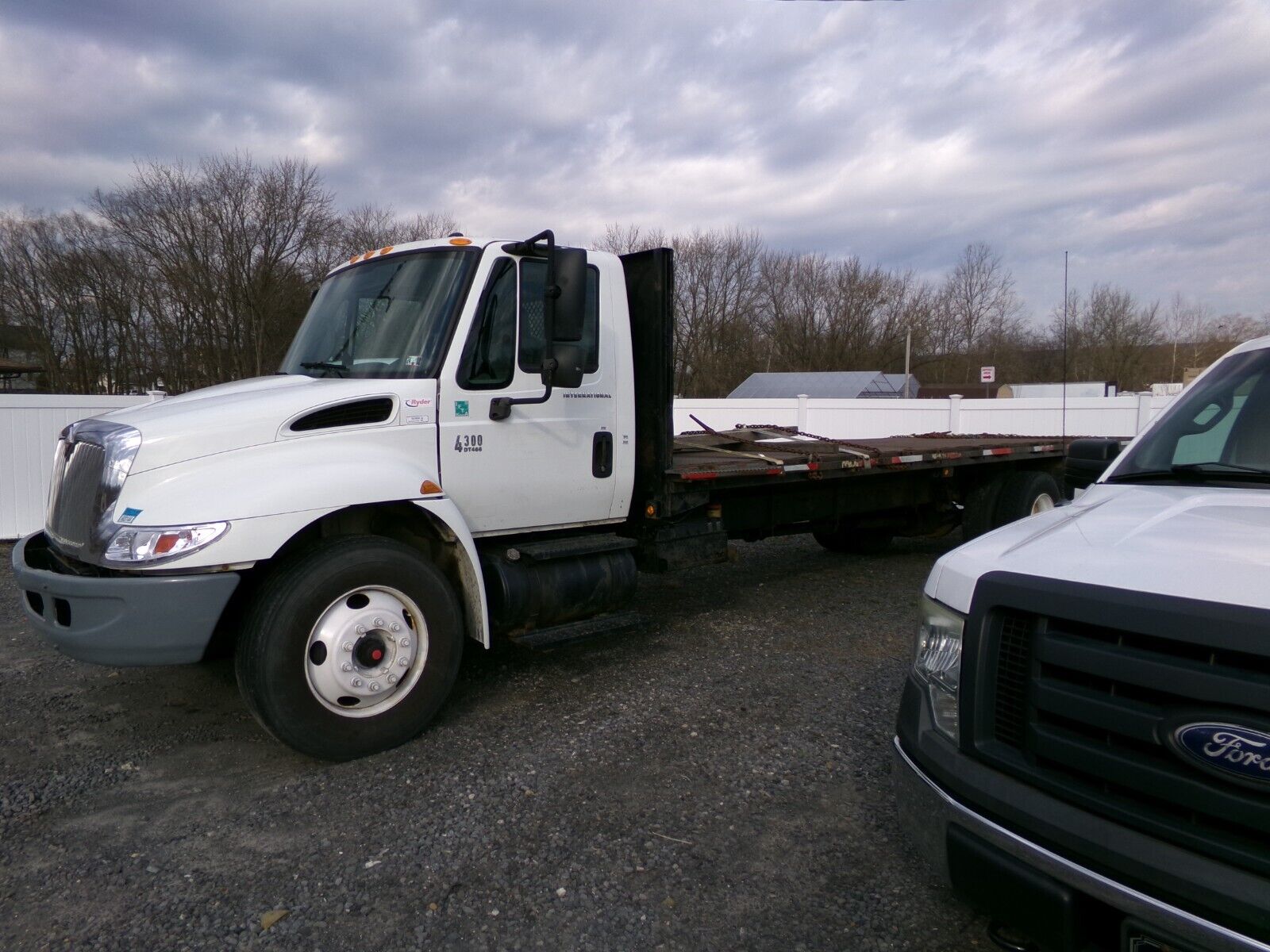 2003 international 4300 dt466