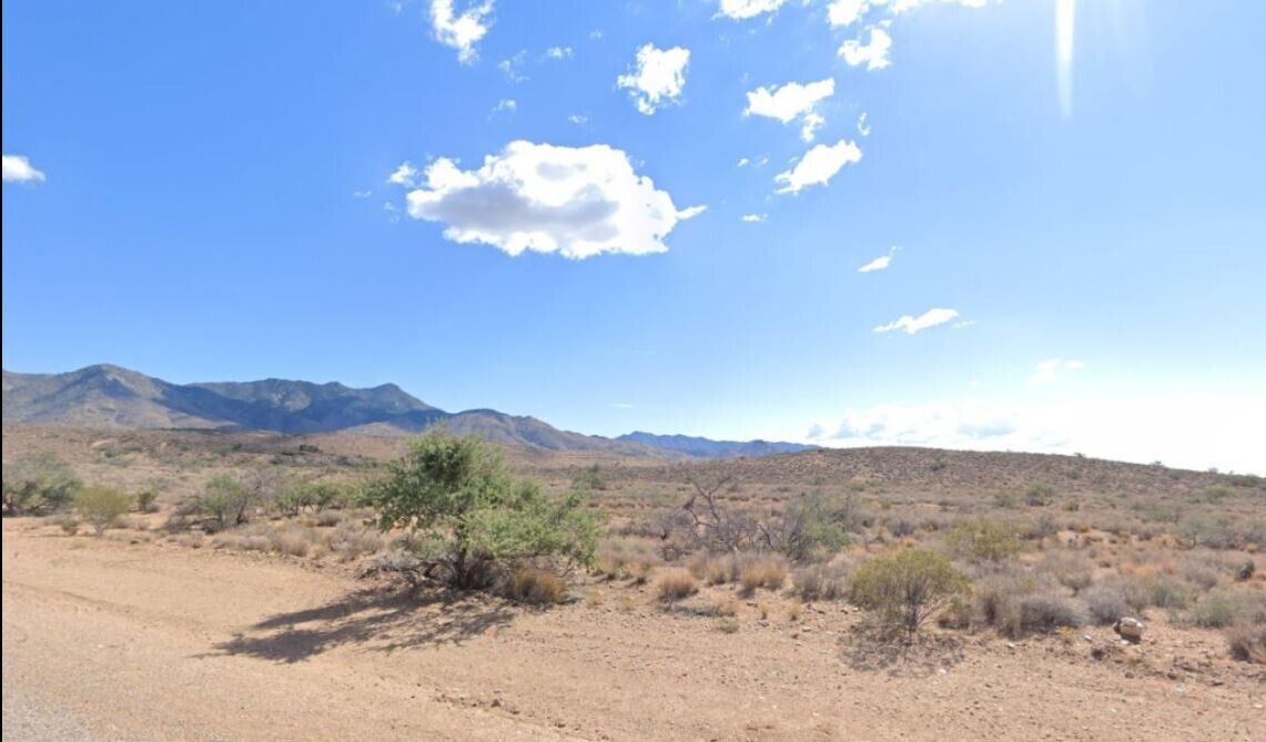 No Reserve.  Mohave County, Arizona. Beautiful 0.12 Acres Building Lot