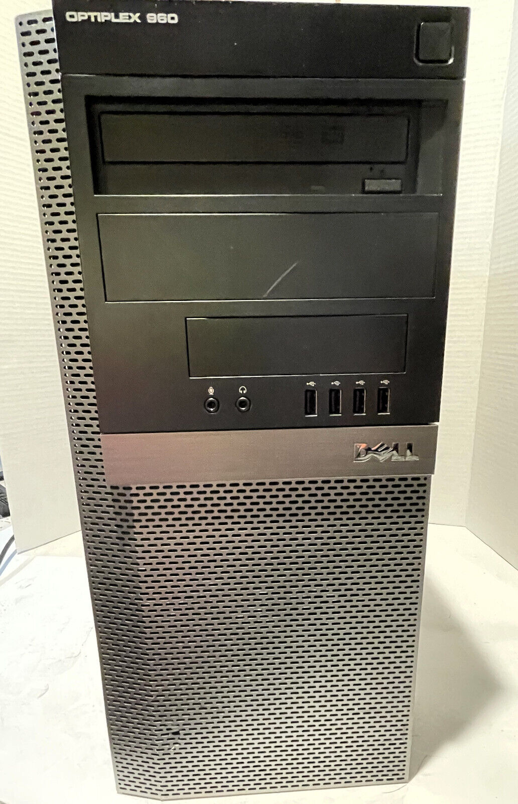 Dell Optiplex 960 (Intel Core 2 Quad Q9300 2.33GHz 4GB 250GB Win 10) Desktop PC