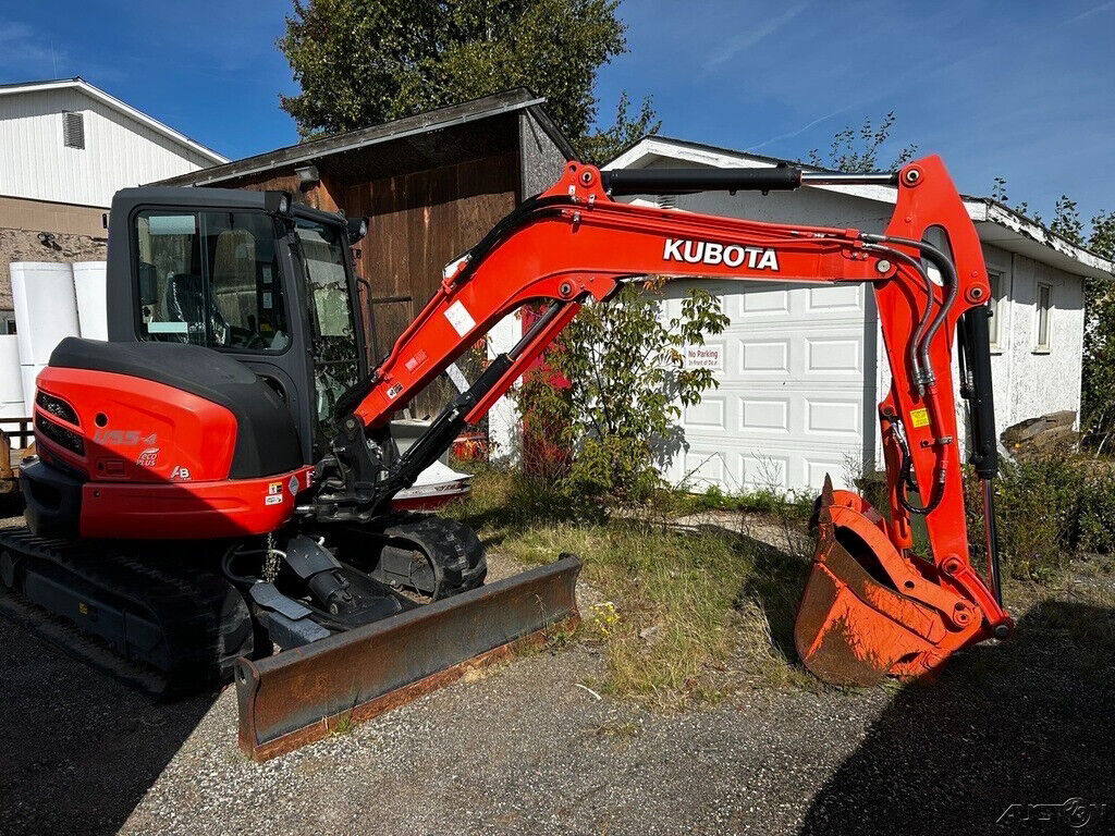 2018 Kubota U55-4 Excavator w/ Angle Blade & 24″ Bucket 40 Hours Enclosed ROPS