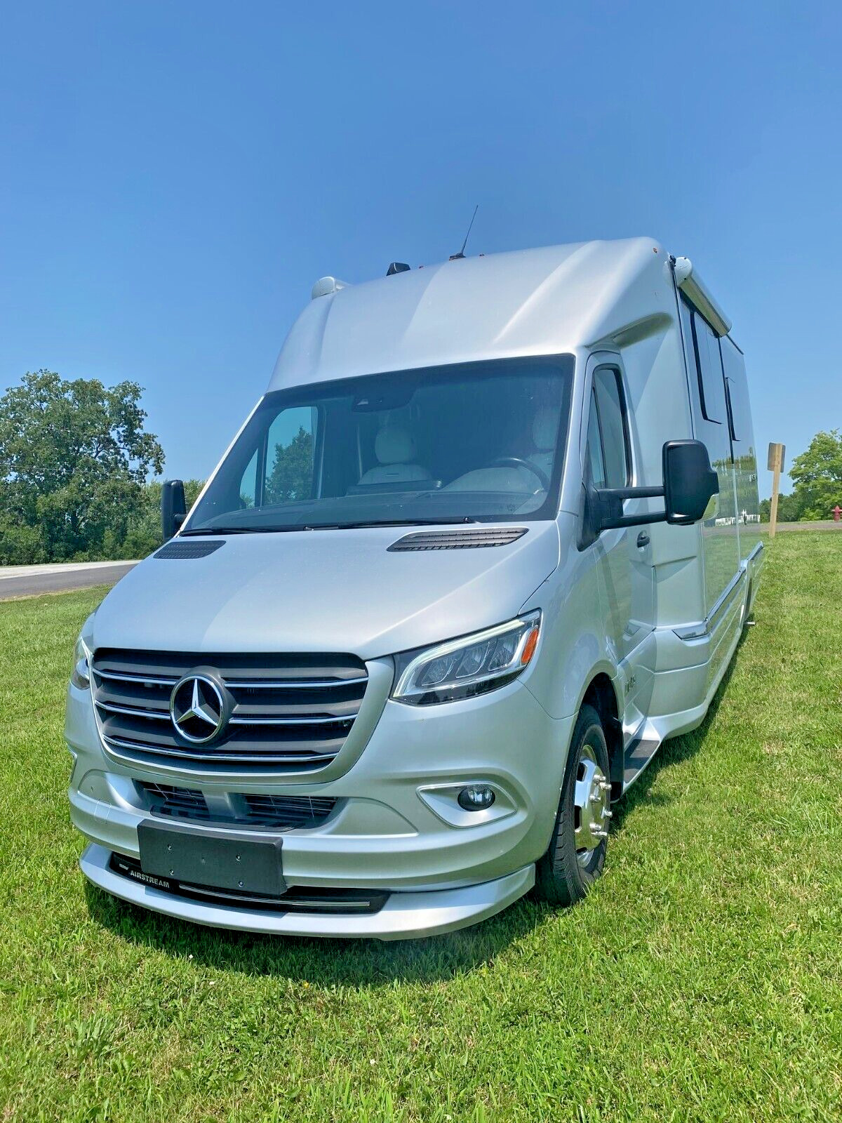 2021 Airstream Atlas Motor Home RV 25k Miles, One owner, Non Smoker
