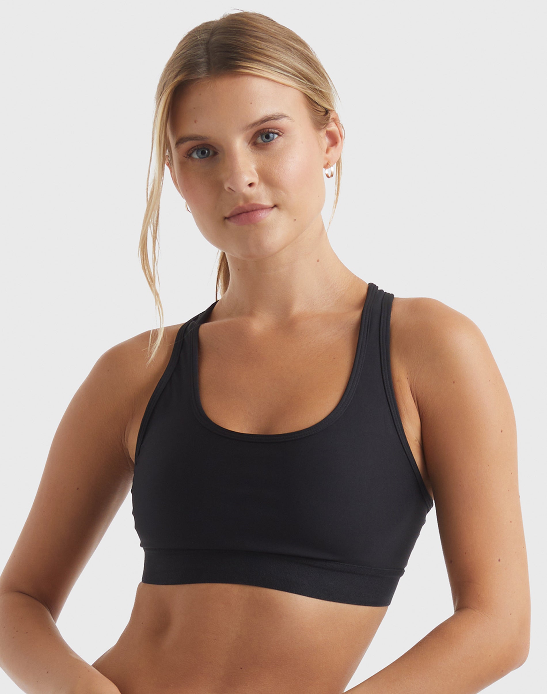 Hanes Sport Women’s Racerback Sports Bra with Compression Black S