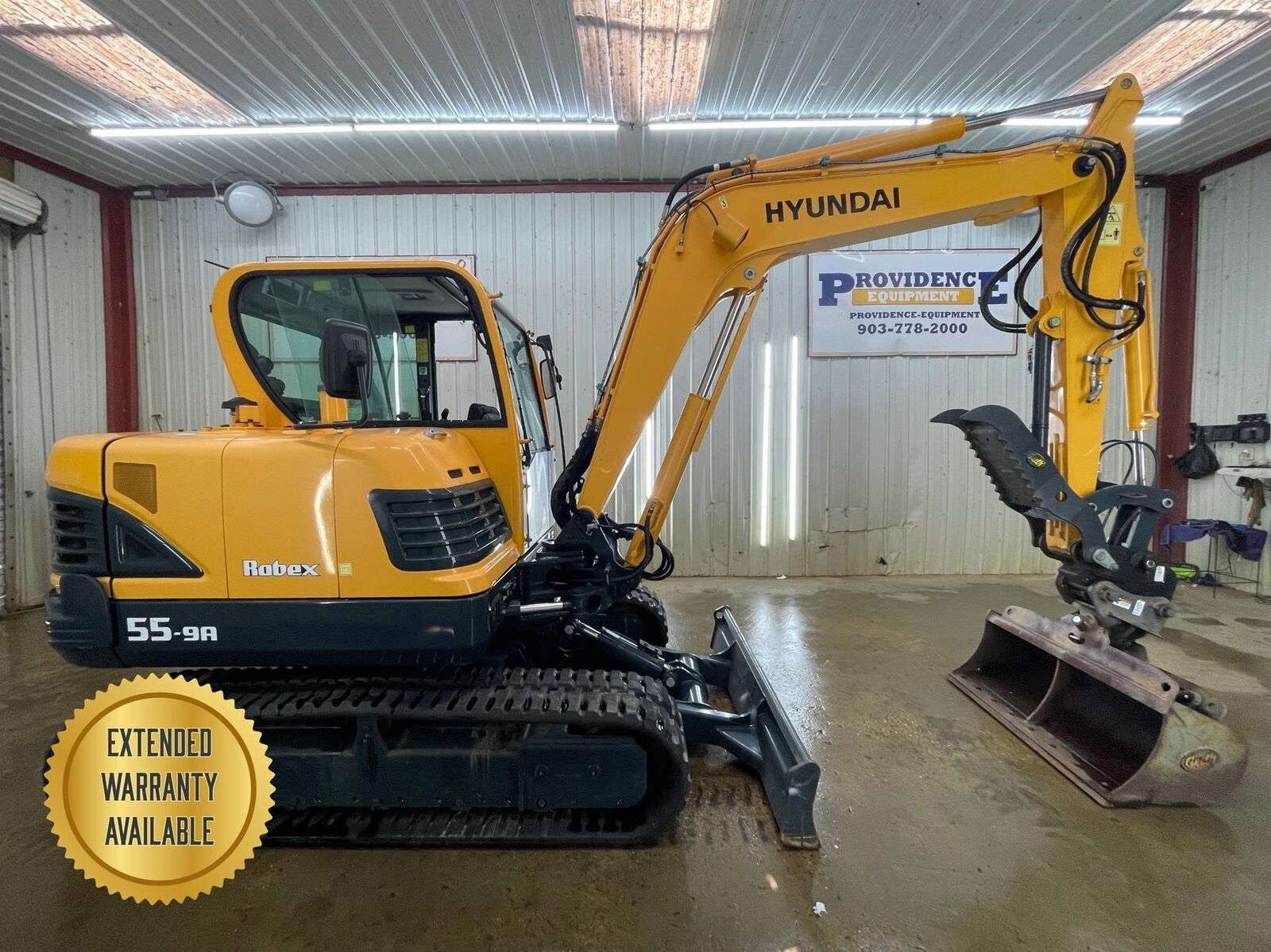 2017 HYUNDAI ROBEX 55-9A CAB STRAIGHT BLADE THUMB CRAWLER EXCAVATOR WITH 3 BUCKE