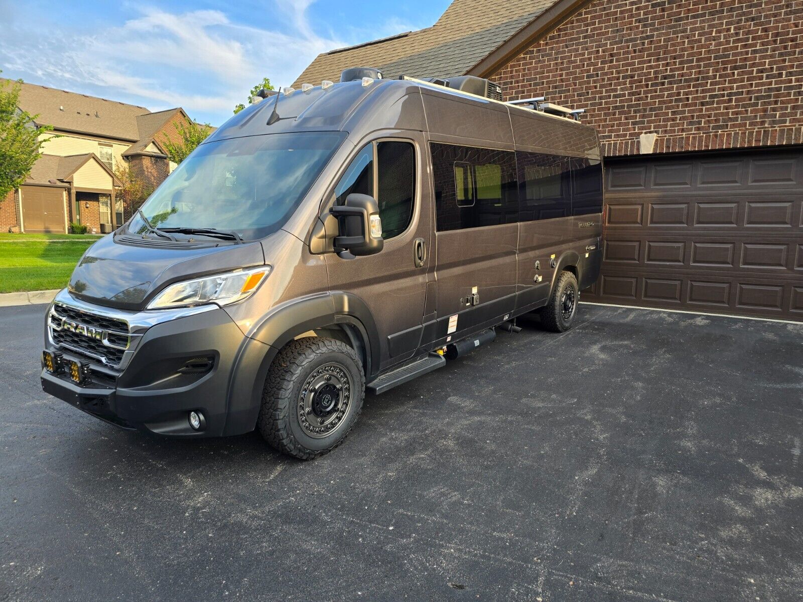 2024 Thor Motor Coach Tellaro Brand New