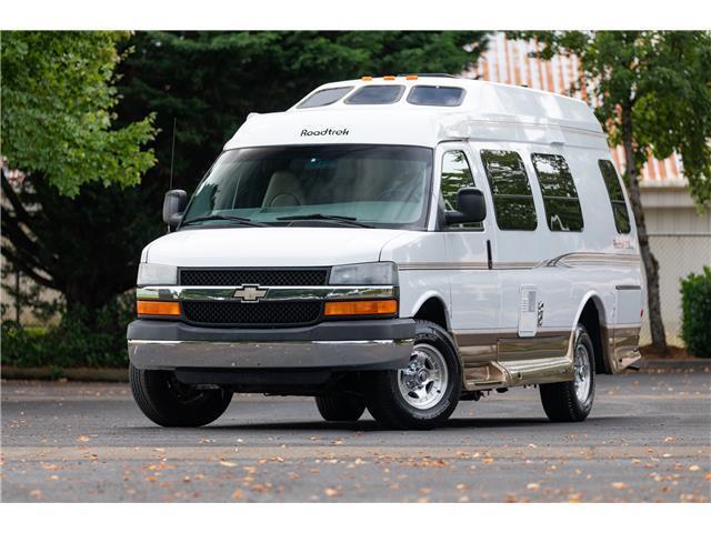 2003 Roadtrek 200-Versatile  21’0” Class B Camper Van W/ONLY 78K ORIG MILES!!