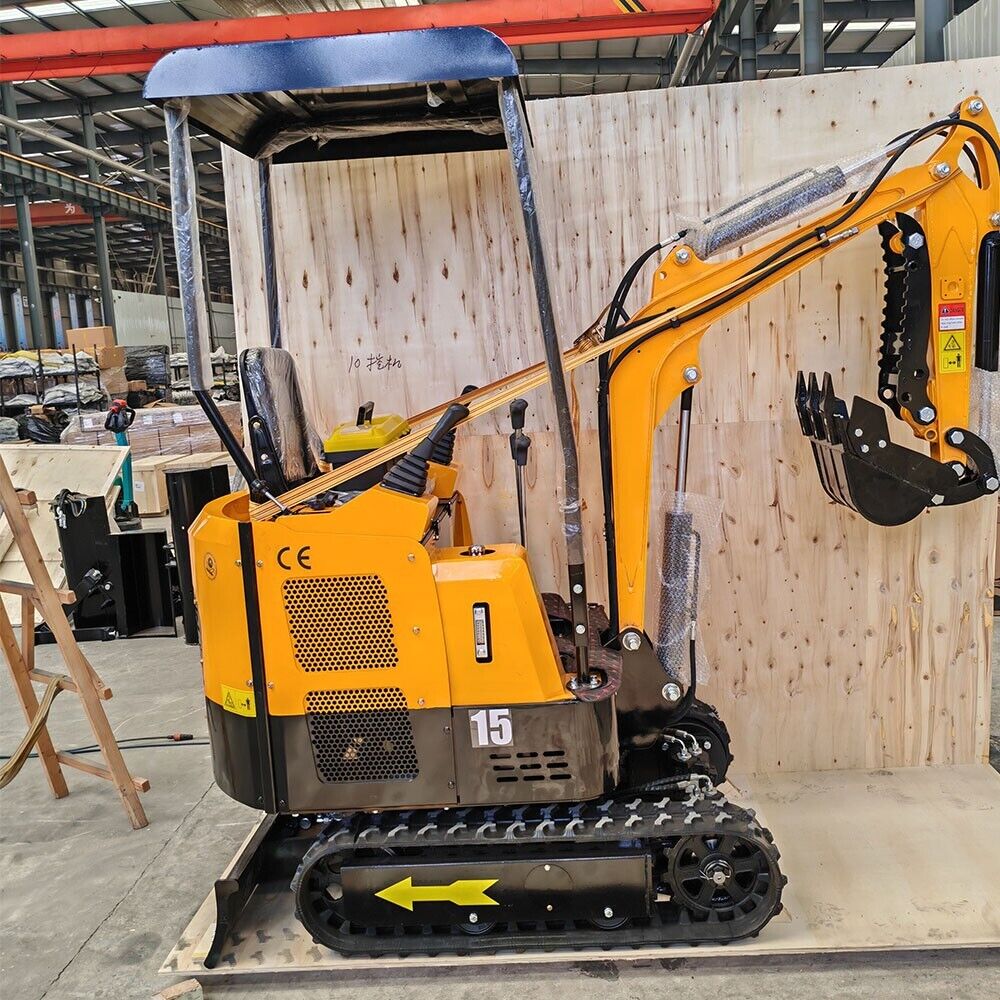 1.5ton Operate Weight Mini Hydraulic Excavator with Pilot Operation