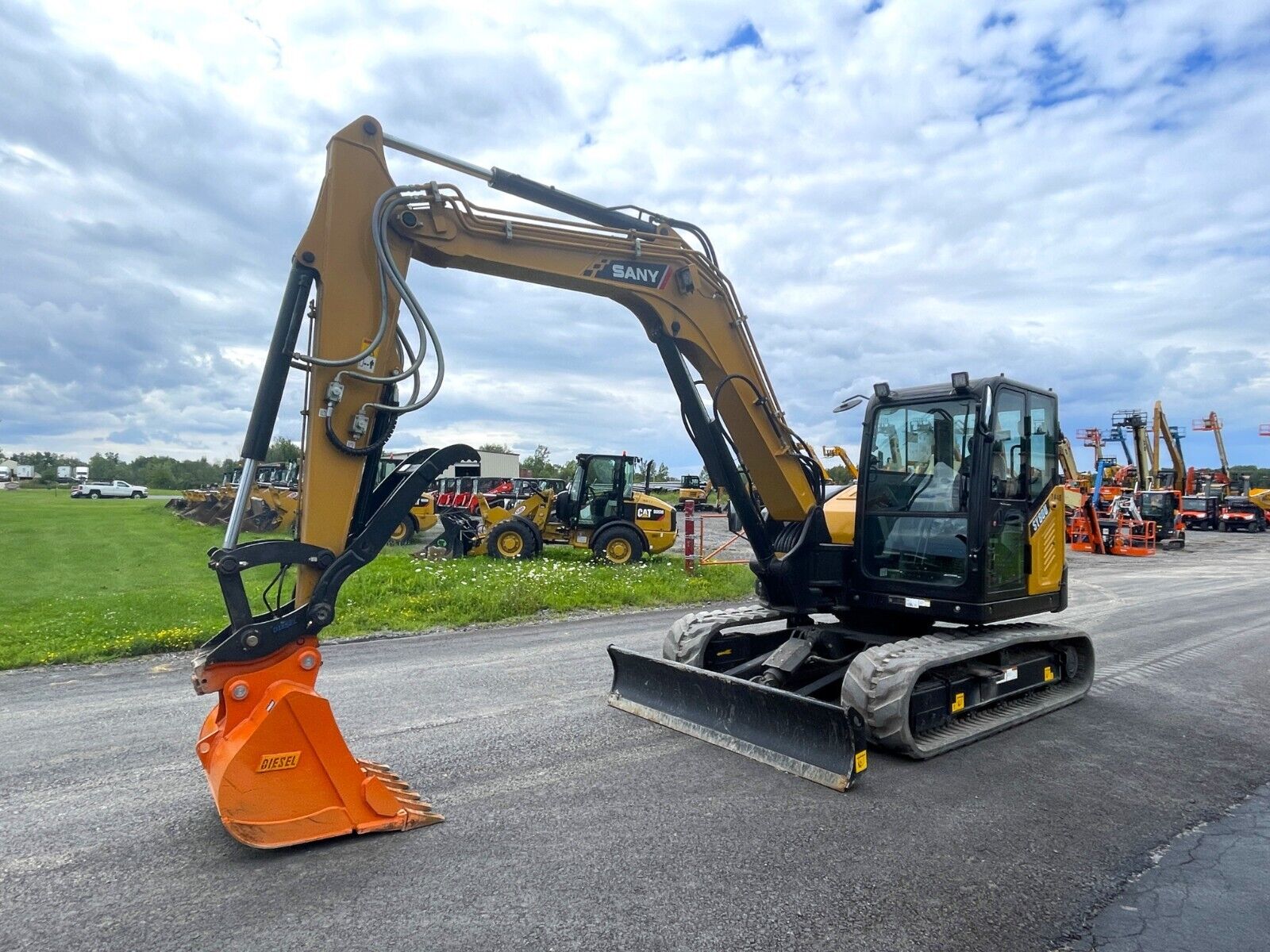 2023 SANY SY80U Hydraulic Compact Excavator – Hyd. Thumb Coupler w/ Bucket
