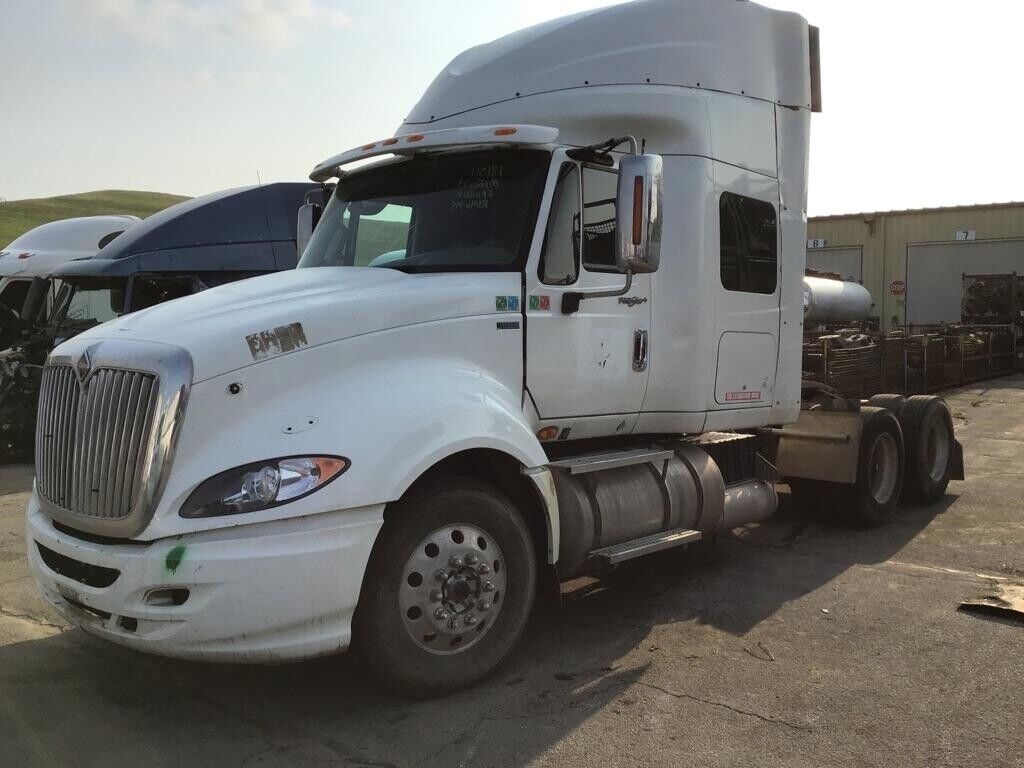2011 INTERNATIONAL PROSTAR 122