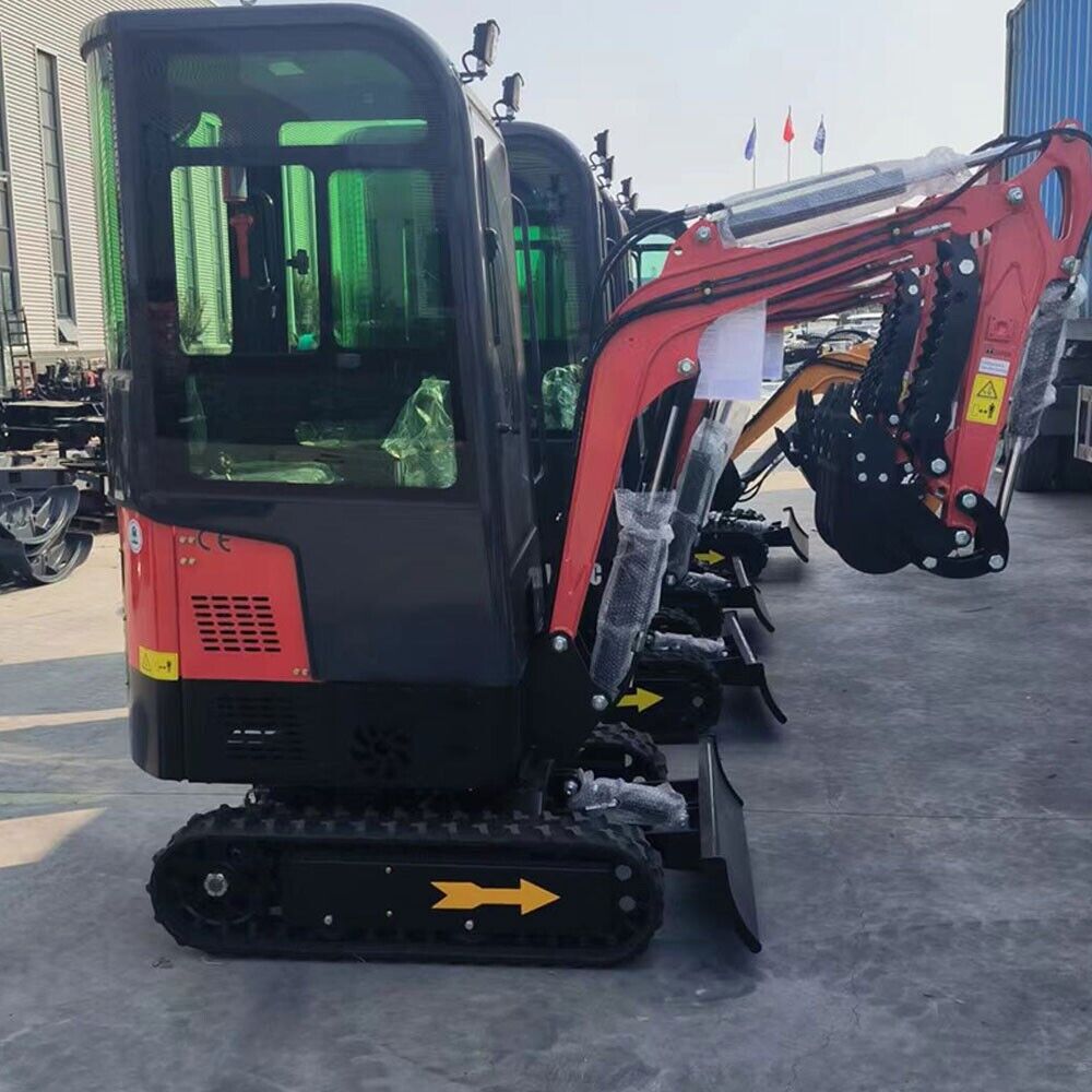 13.5HP EPA Engine Micro Mini Crawler Excavator with Closed Cabin in USA Stock