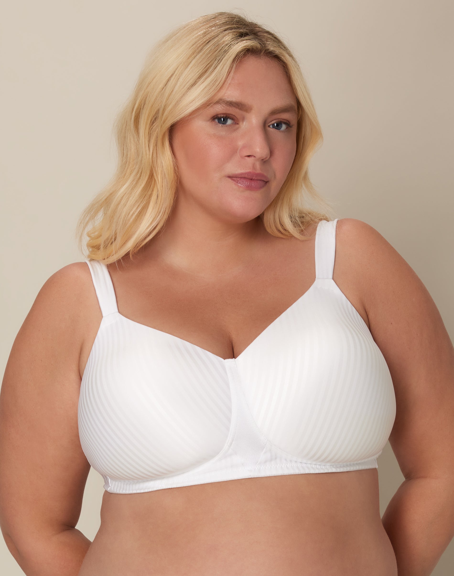 Playtex Secrets Perfectly Smooth Wireless Bra White Stripe 36B Women’s