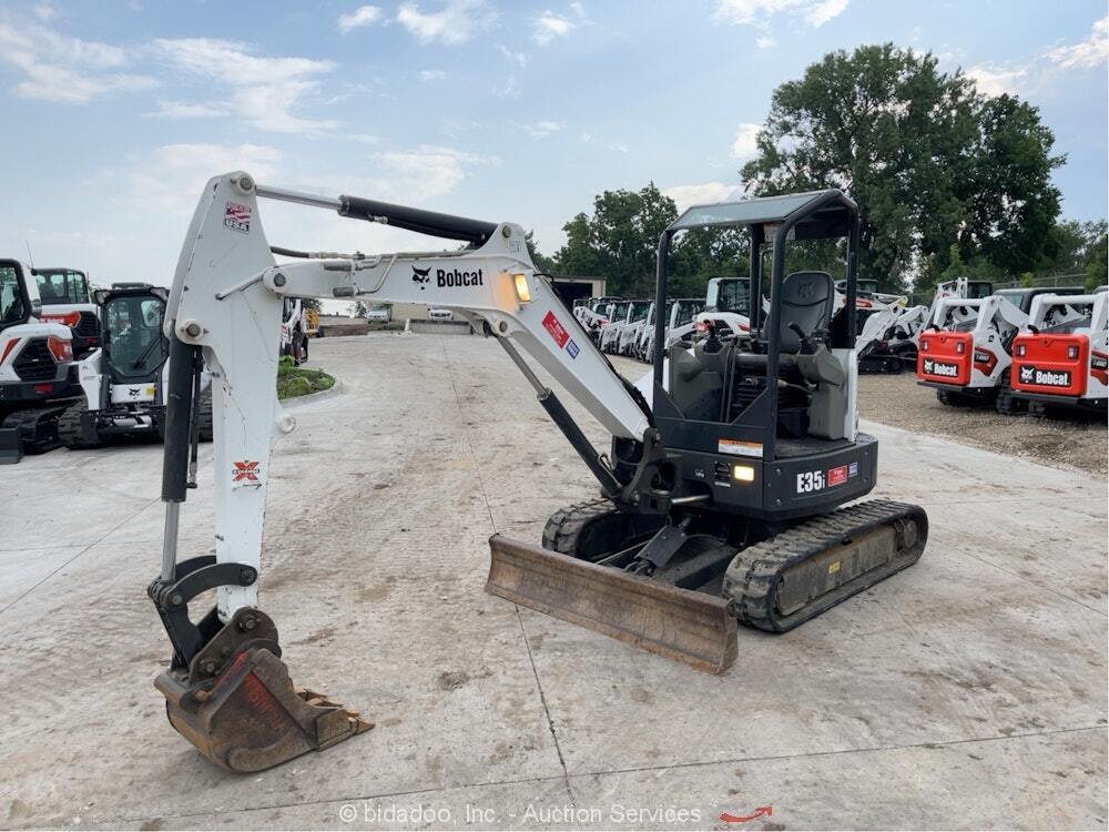 2017 Bobcat E35 Mini Excavator Rubber Hydraulic Blade Aux Hyd Diesel bidadoo 2017 Bobcat E35 Mini Excavator Rubber Hydraulic Blade Aux Hyd Diesel bidadoo