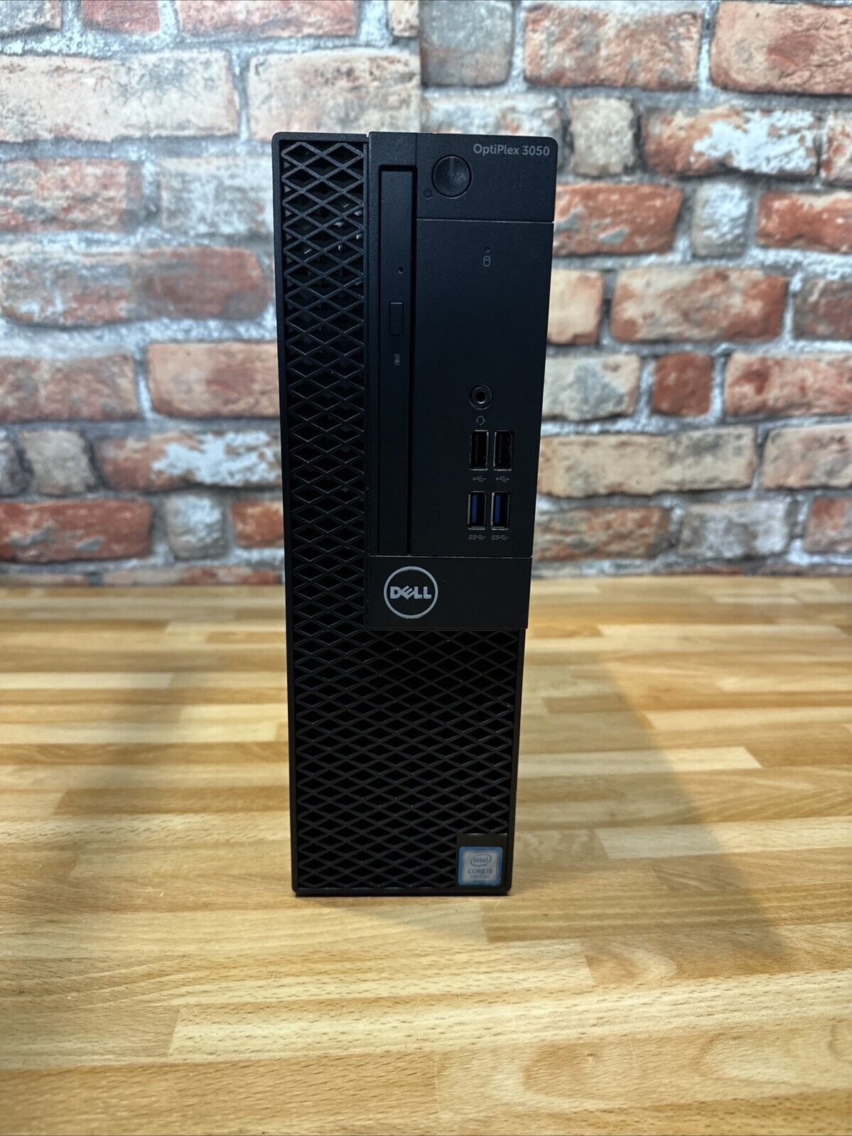 Dell OptiPlex 3050  i5 7500 3.40 GHz  8GB Ram 500 GB SSD /NO OS