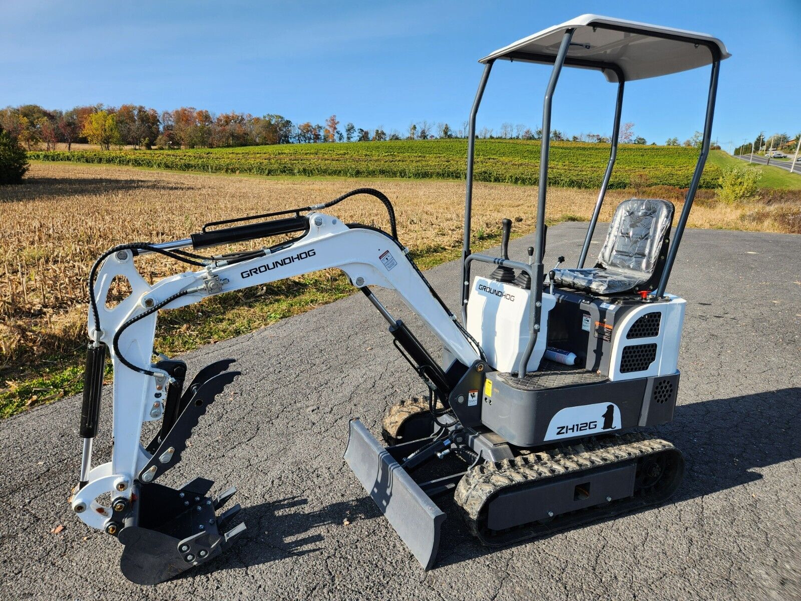 GroundHog ZH12G mini track excavator, Caterpillar, Case Takeuchi