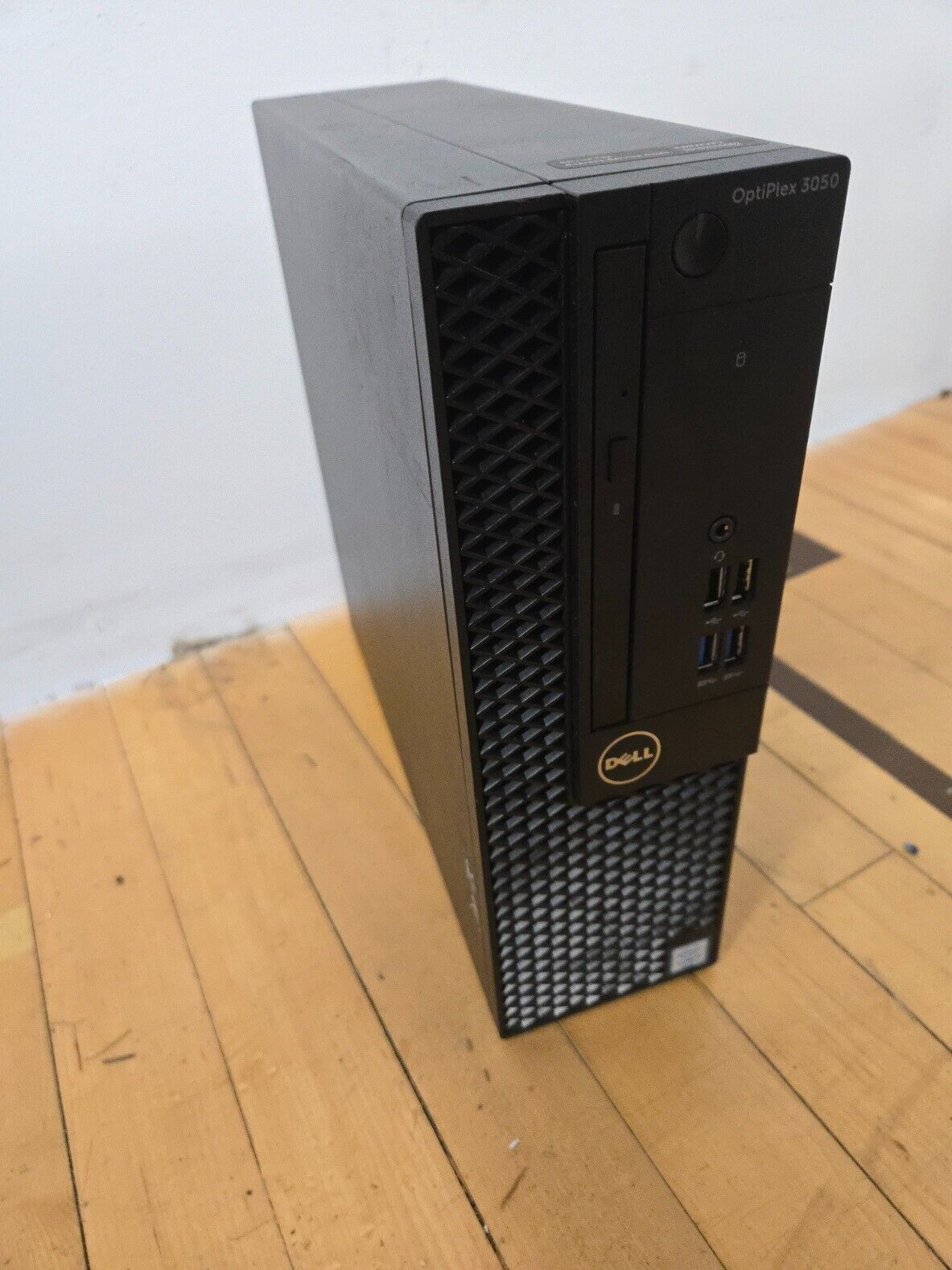 Dell OptiPlex 3050  Intel Core i3 7th Gen., 3.90GHz 0g Ram 0g HDD Dell OptiPlex 3050  Intel Core i3 7th Gen., 3.90GHz 0g Ram 0g HDD