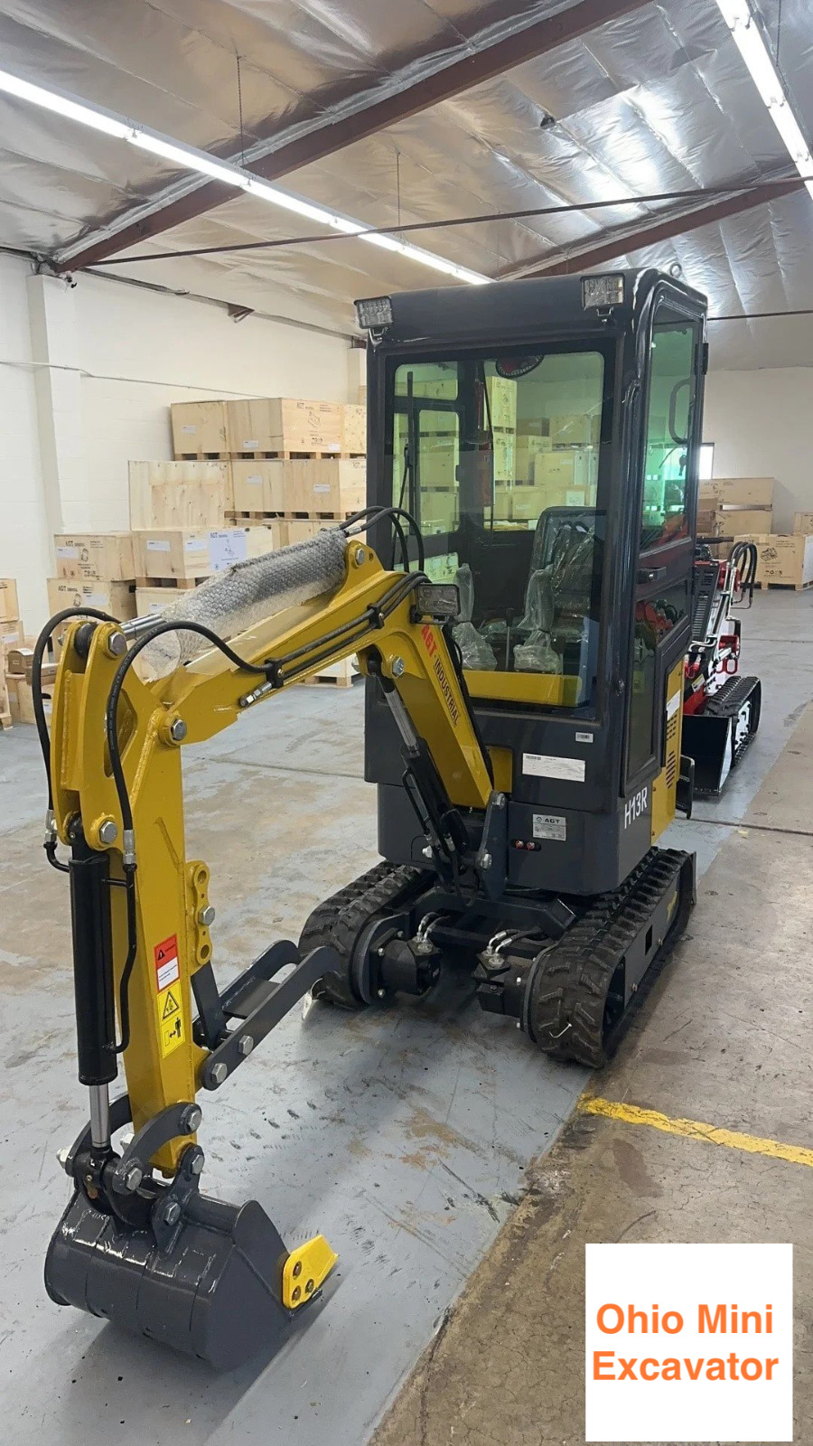 AGT H13R 1-ton Hydraulic Mini Excavator Digger 13.5HP RATO Gas Engine With Cab!