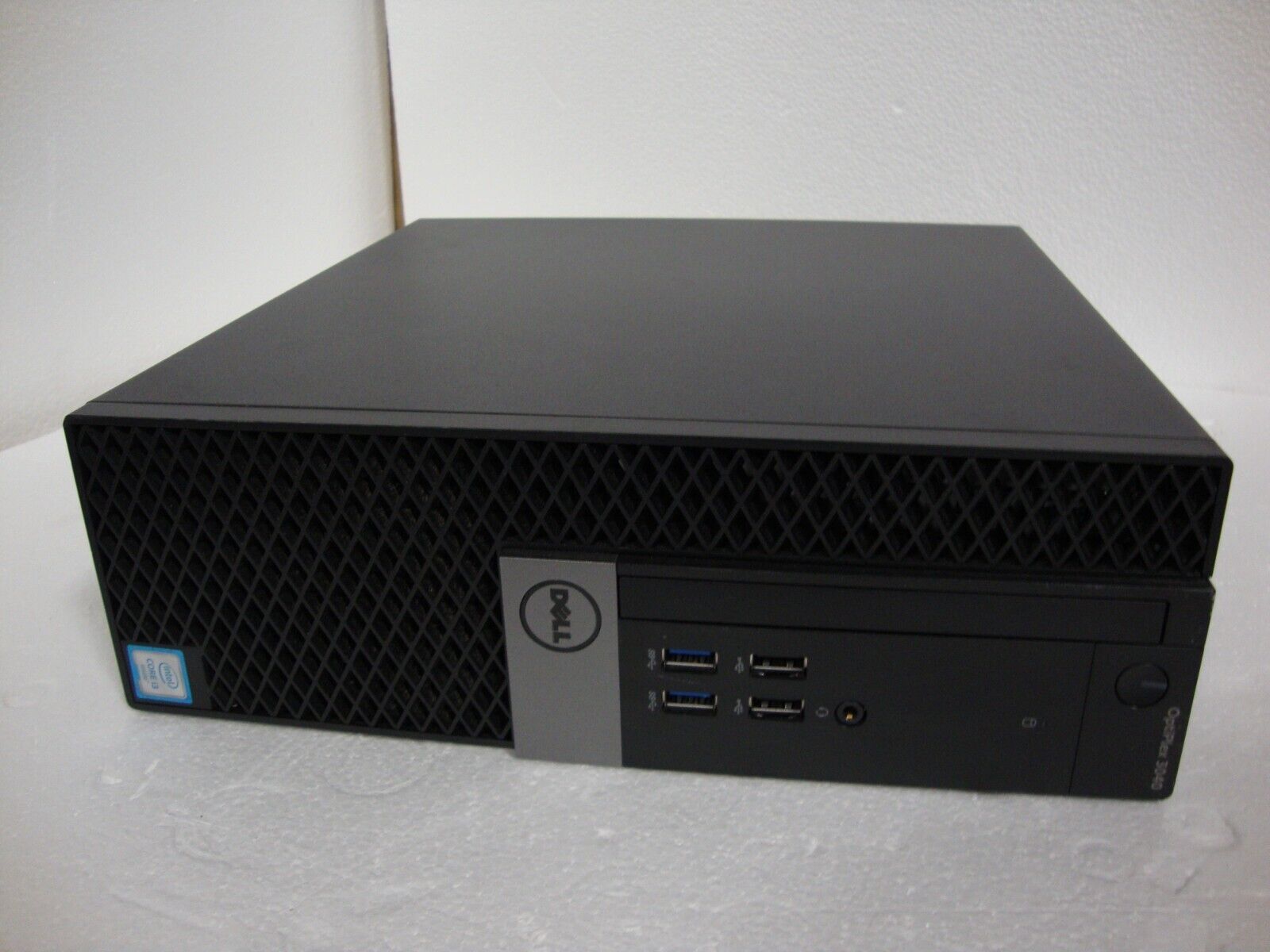 Dell OptiPlex 3040 SFF * CORE i3-6100 @ 3.70GHz / 4GB / 500GB – Windows 10