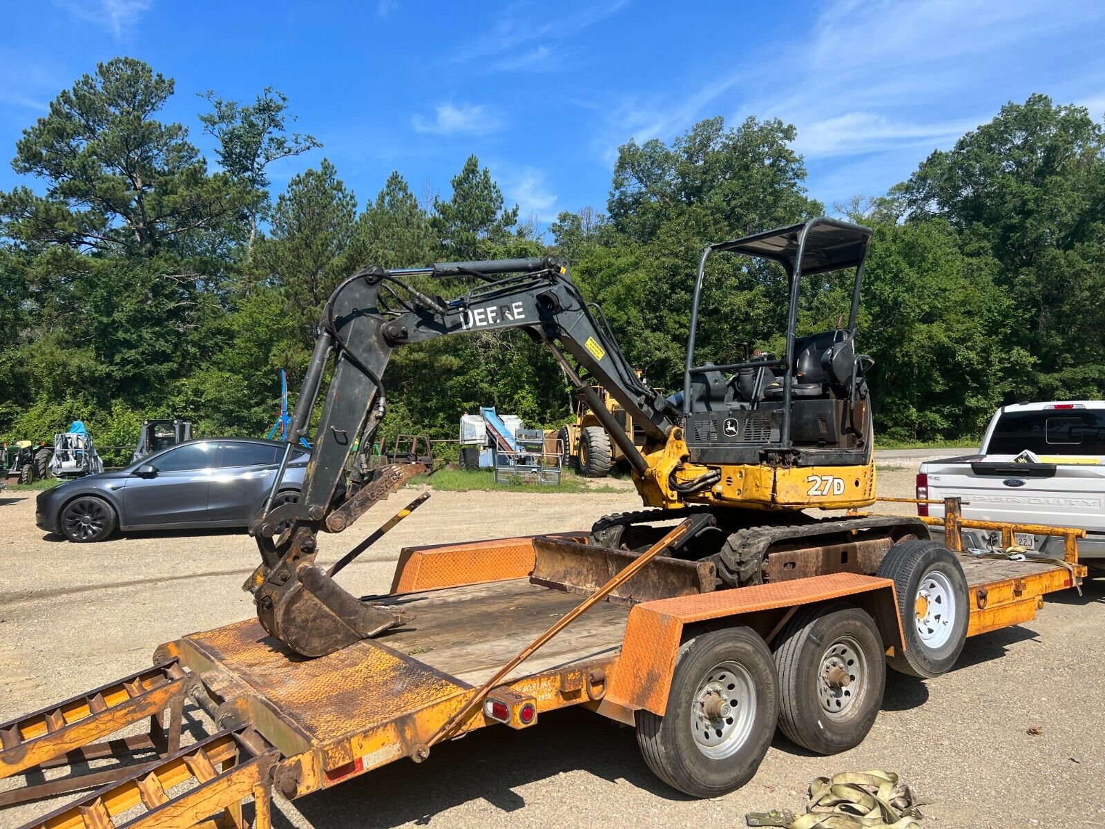 John Deere 27D Mini Excavator W/Hydraulic Thumb