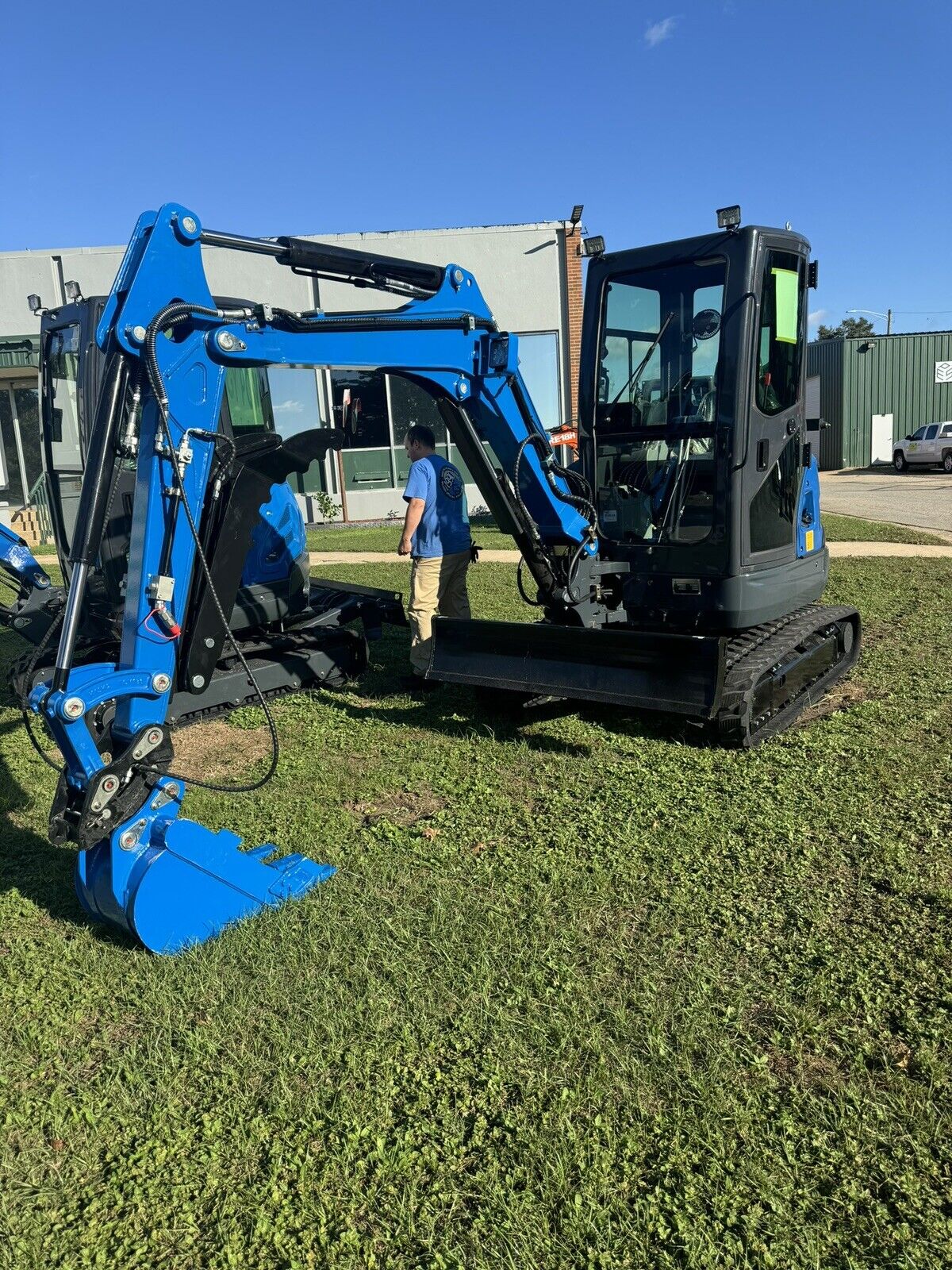 Rippa R32 Pro Mini excavator with Kubota V1505, 24/7 Support, Warranty, + More
